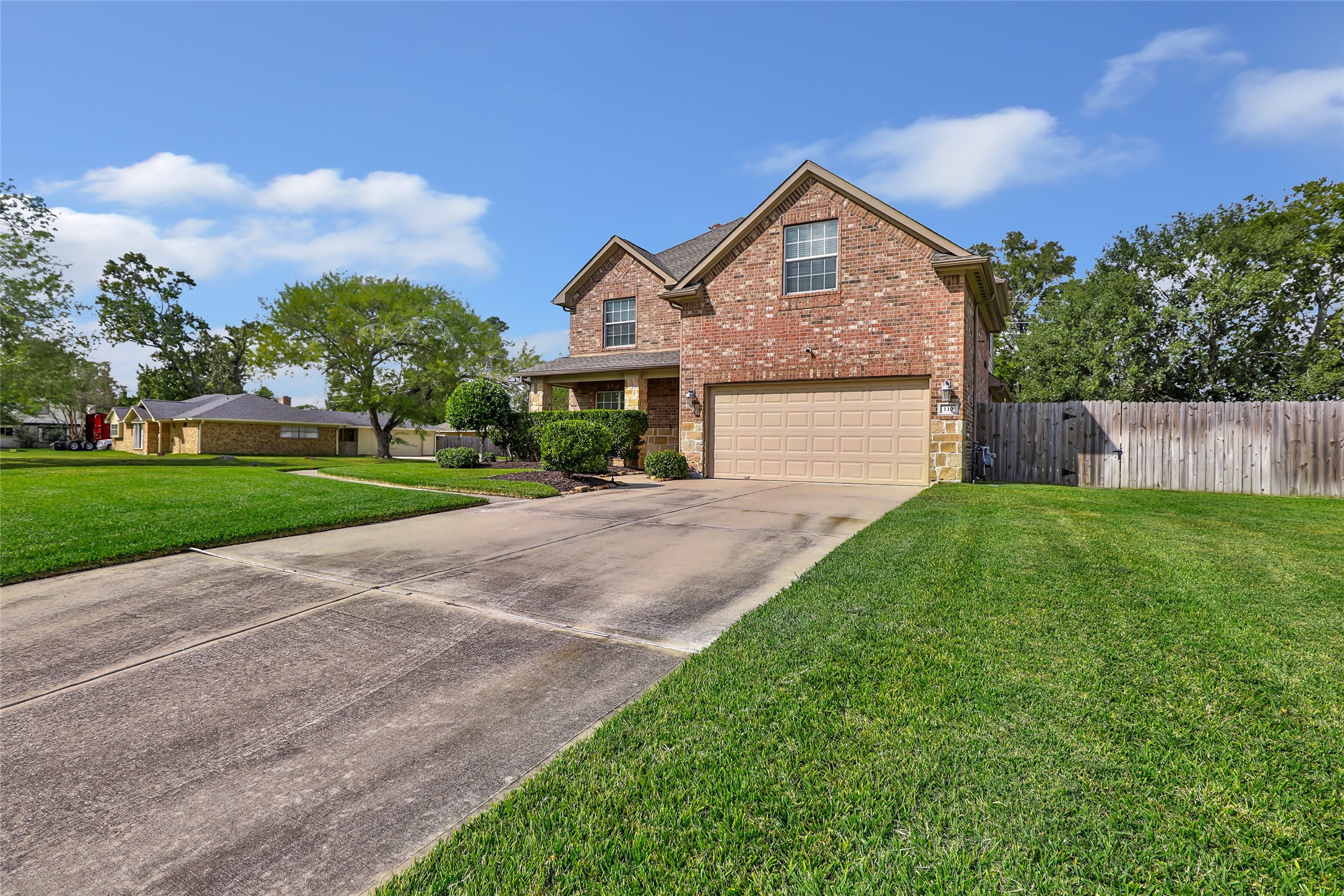 110 S Diamondhead Boulevard Property Photo 3
