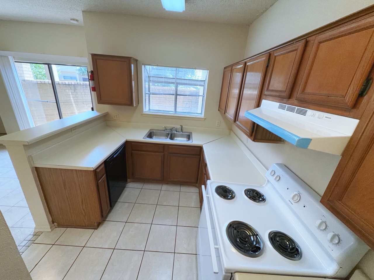 7900 Bissonnet Street D1 Property Photo 7