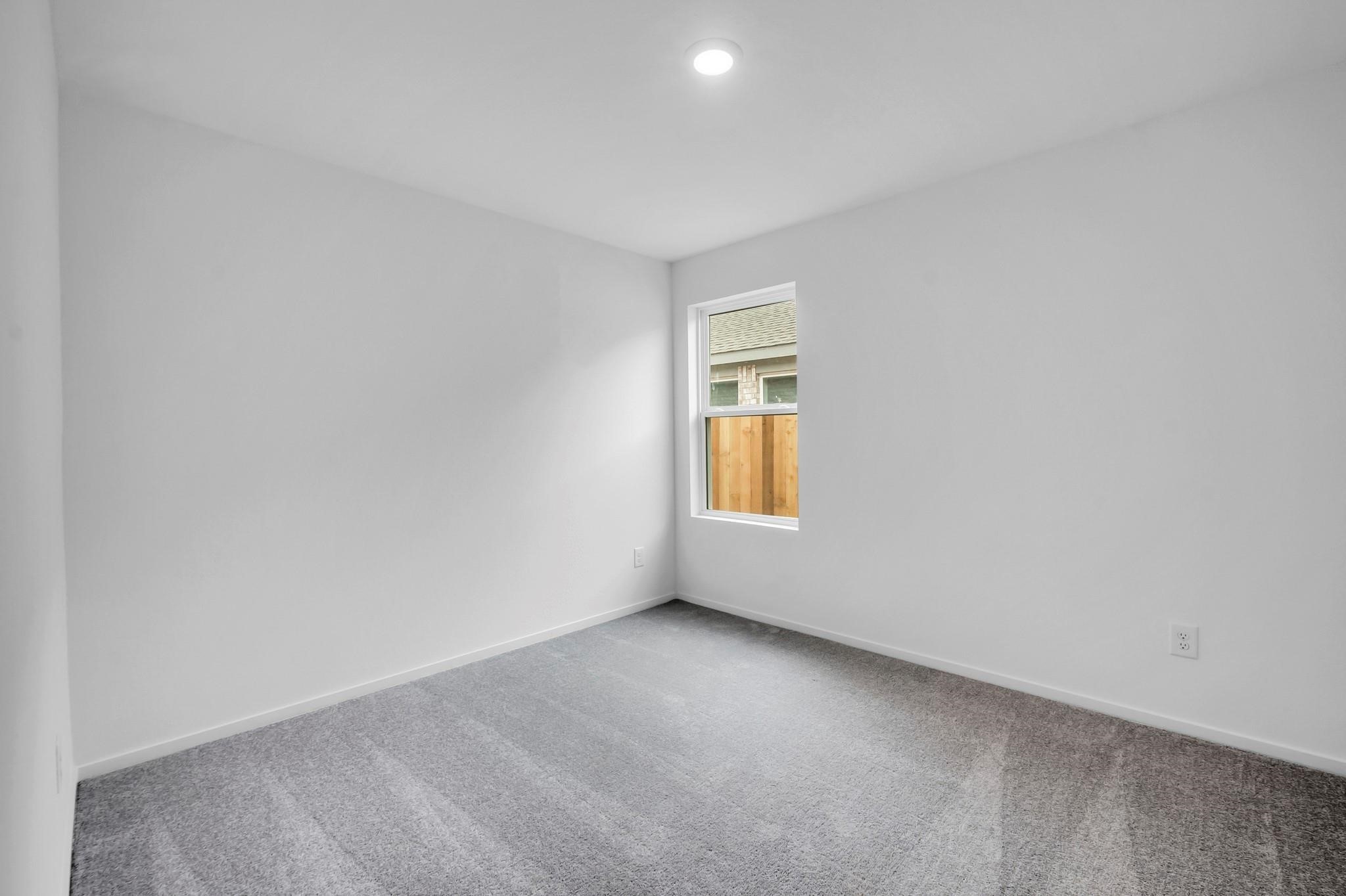 6411 Linden Leaf Drive Property Photo 15