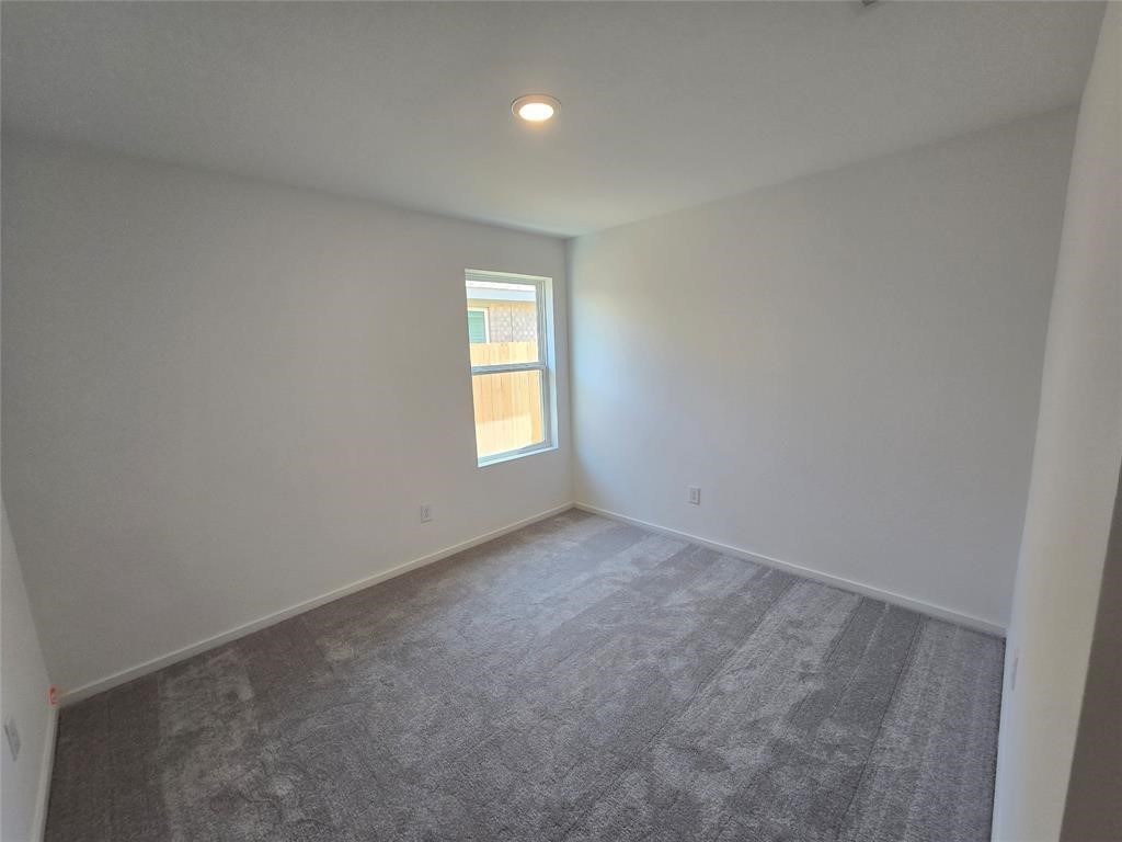 6411 Linden Leaf Drive Property Photo 16
