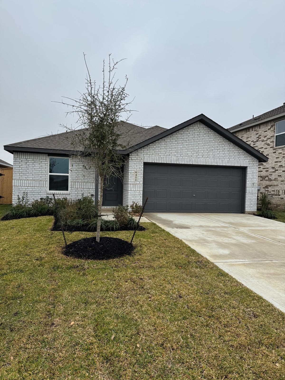 6411 Linden Leaf Drive Property Photo 17