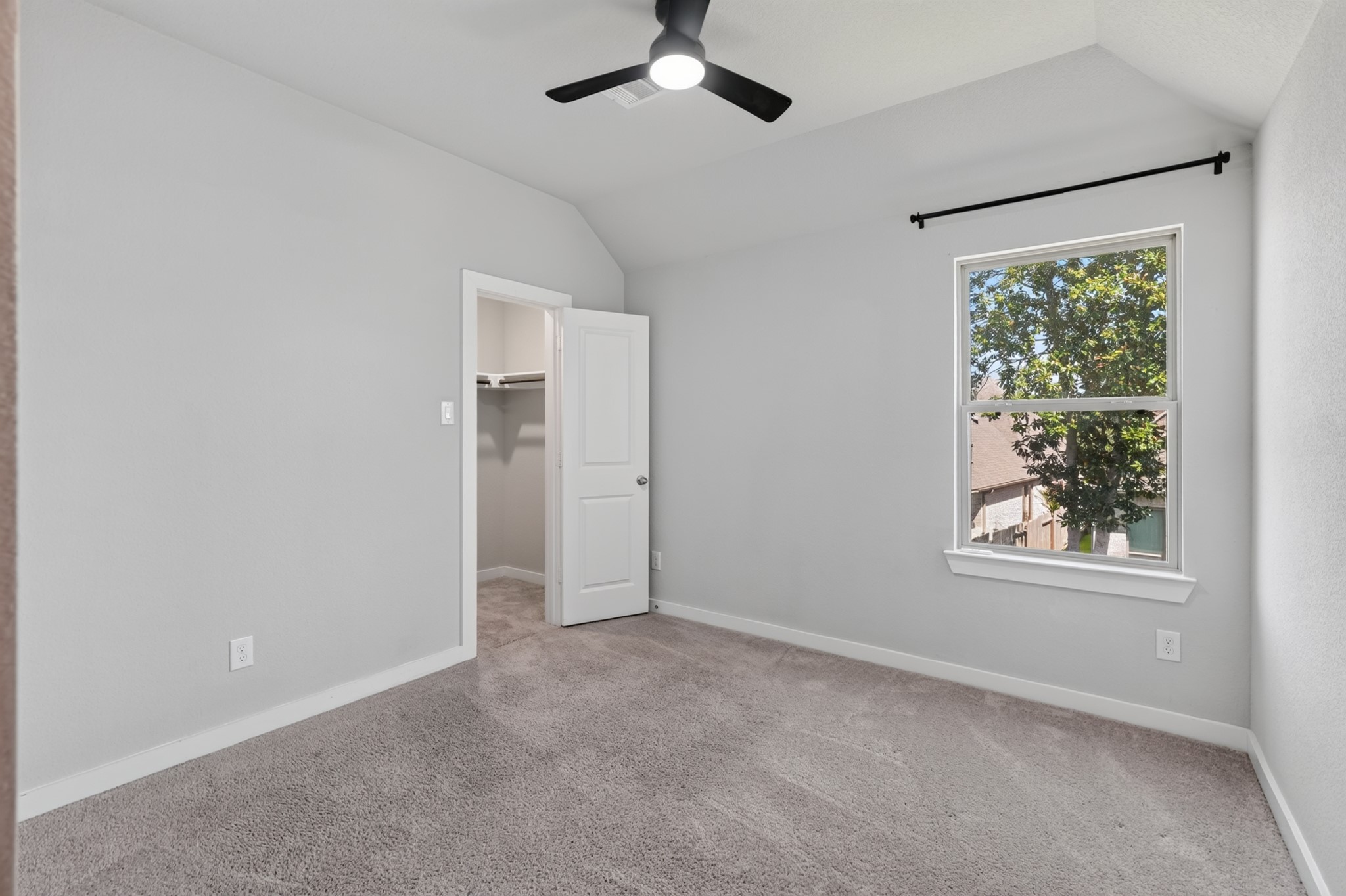 706 Santa Elena Trail Property Photo 34
