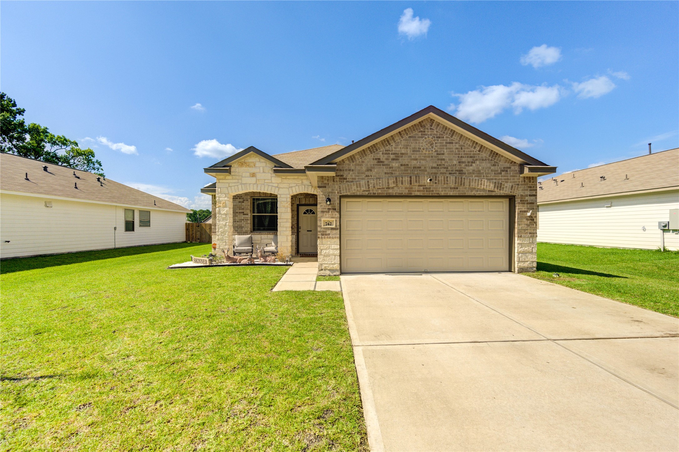 742 Brown Road Property Photo 1