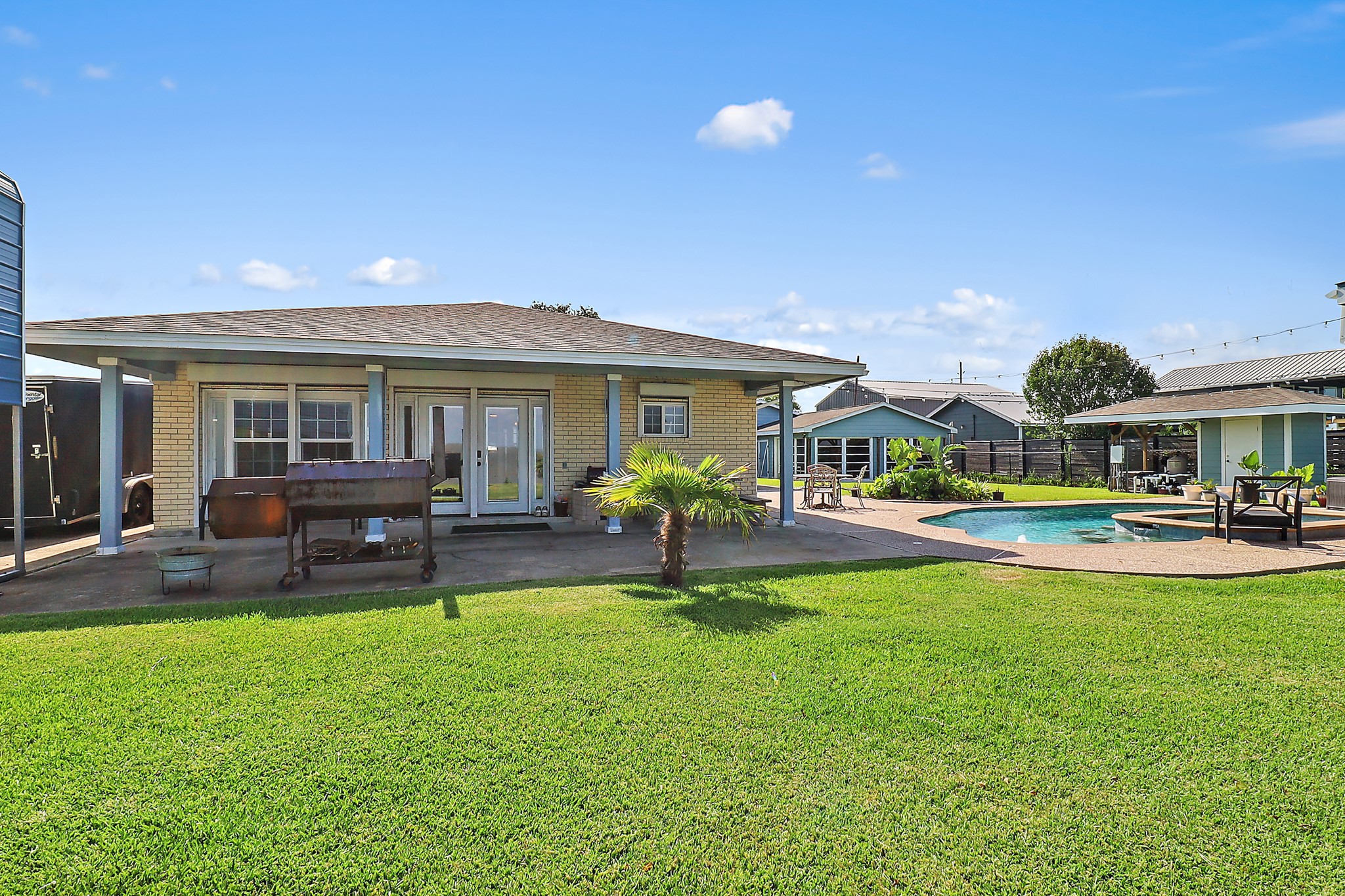 9926 Ocean Drive Property Photo 2