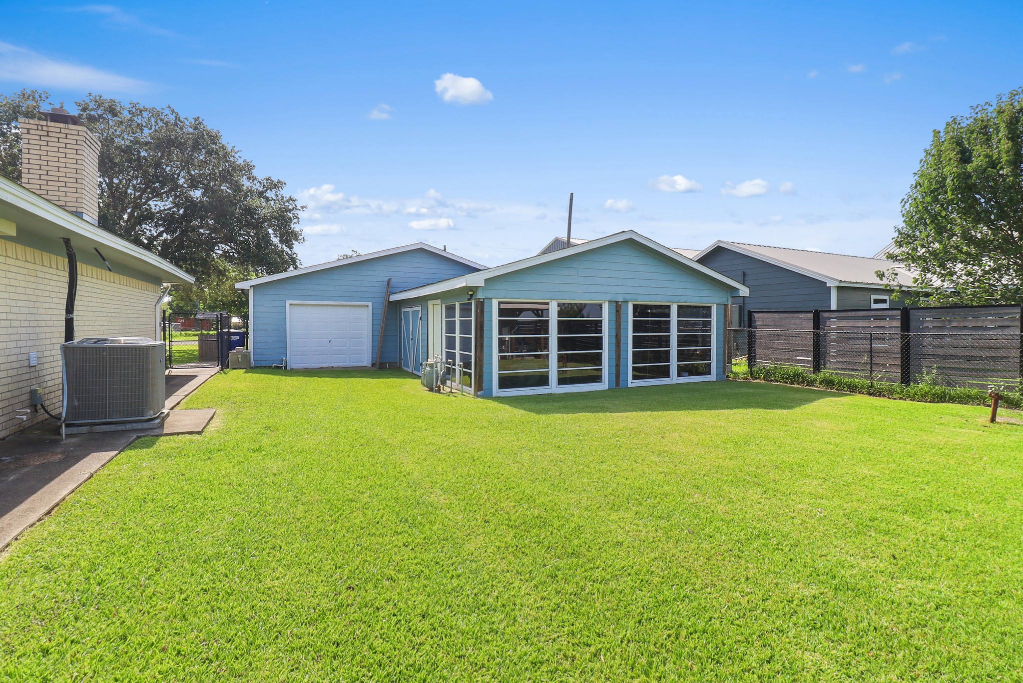 9926 Ocean Drive Property Photo 7
