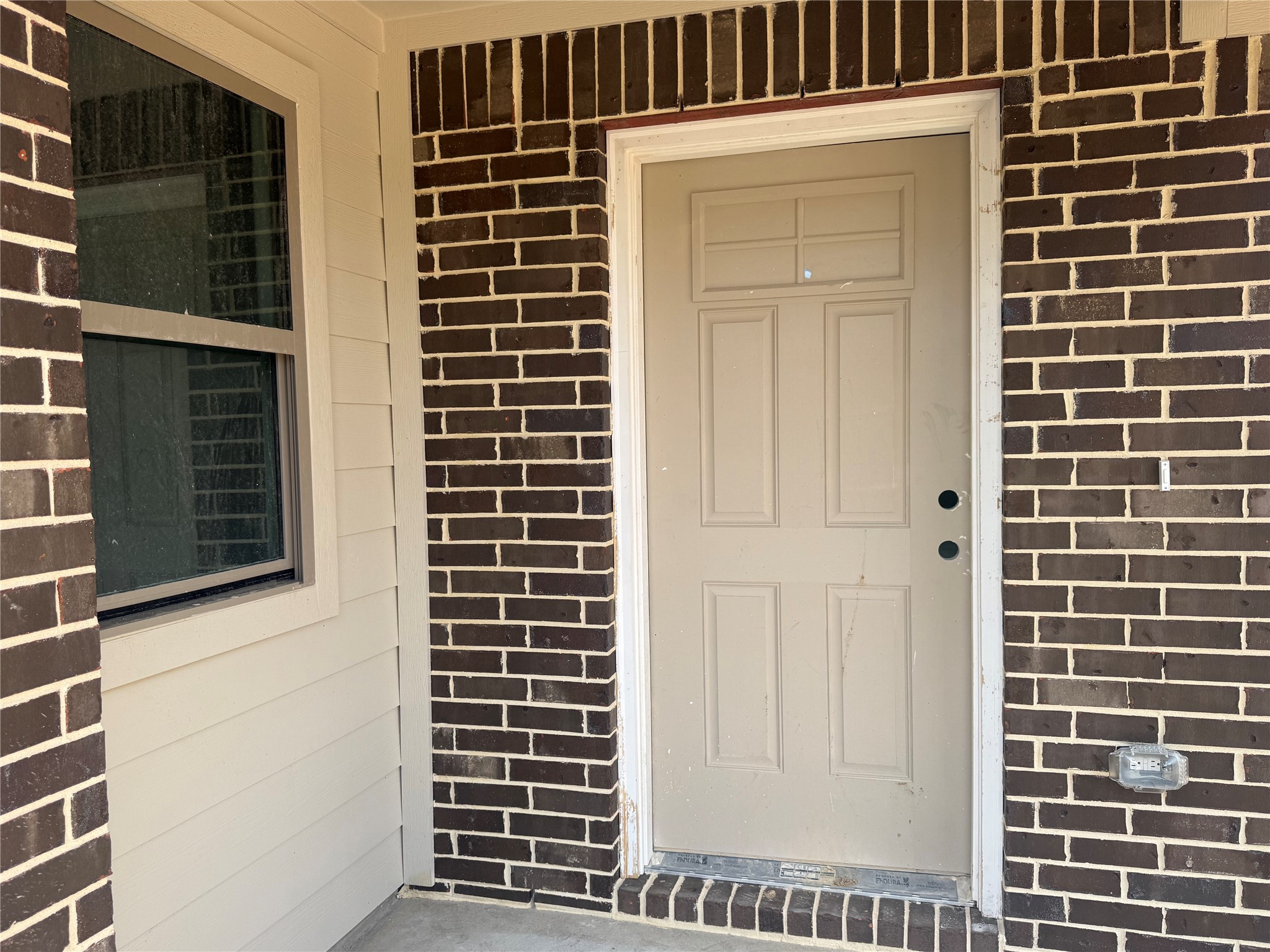11674 Ruffian Property Photo 2