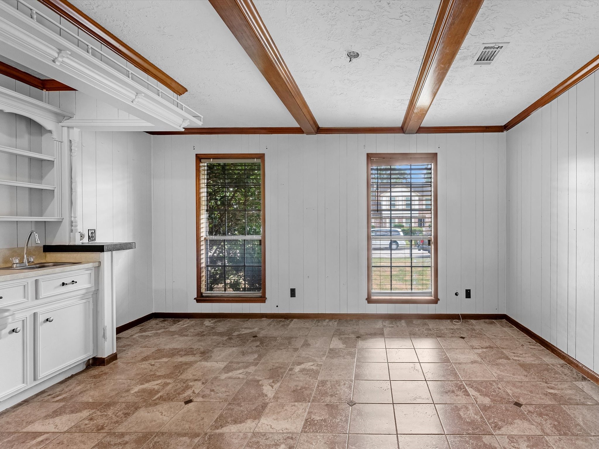 714 Lodgehill Lane Property Photo 8