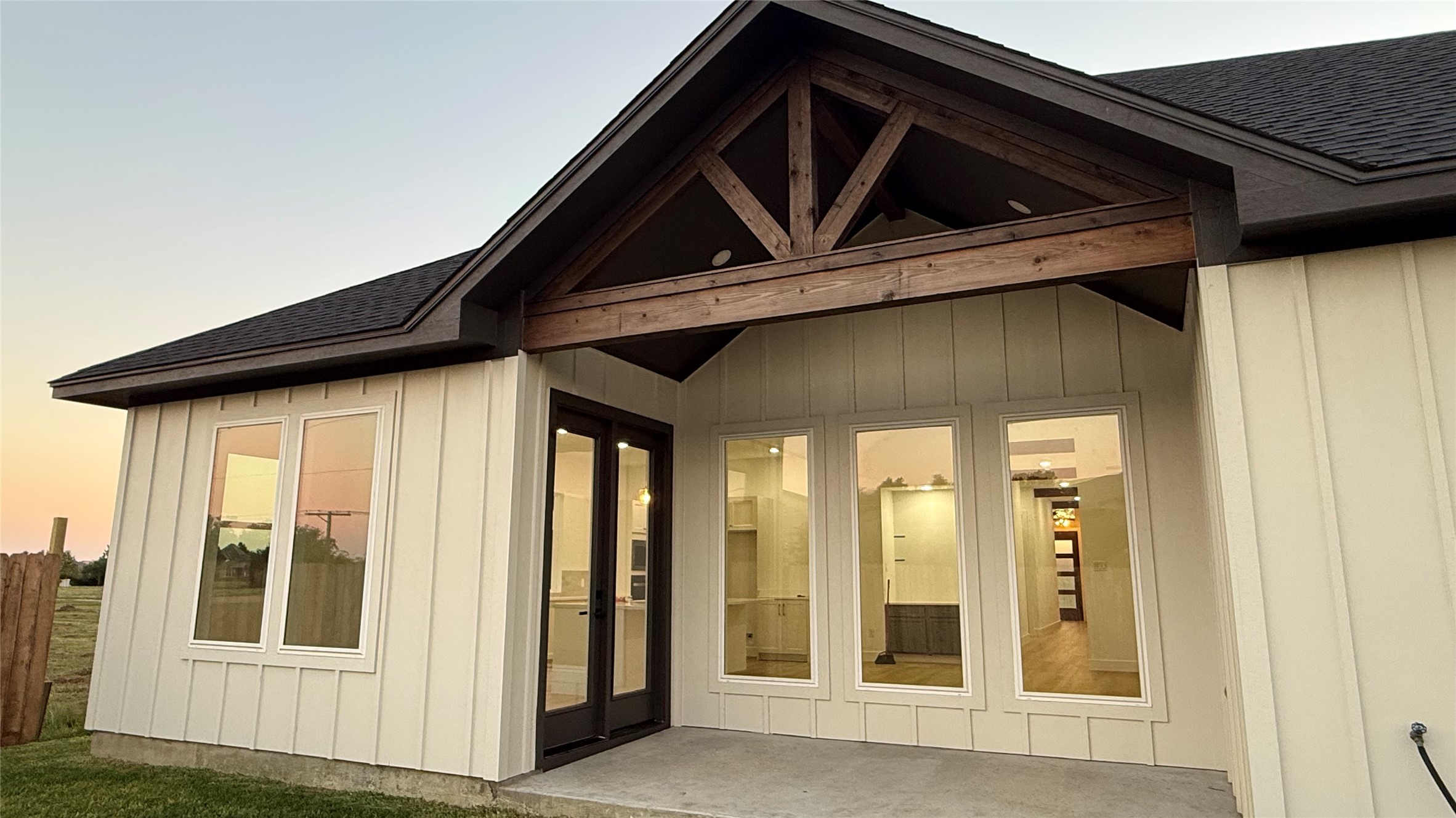 7180 Royal Meadows Street Property Photo 29