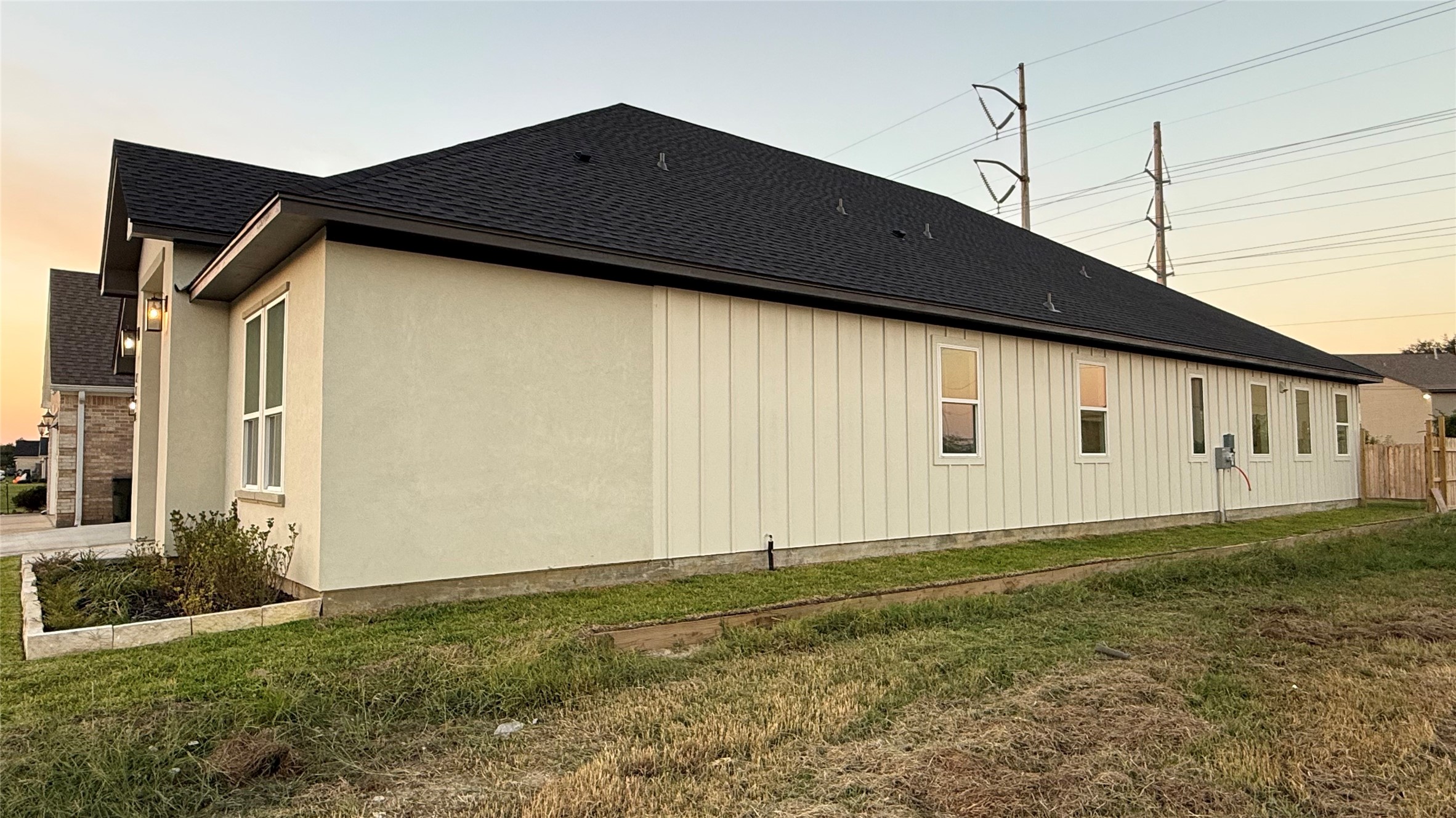 7180 Royal Meadows Street Property Photo 30