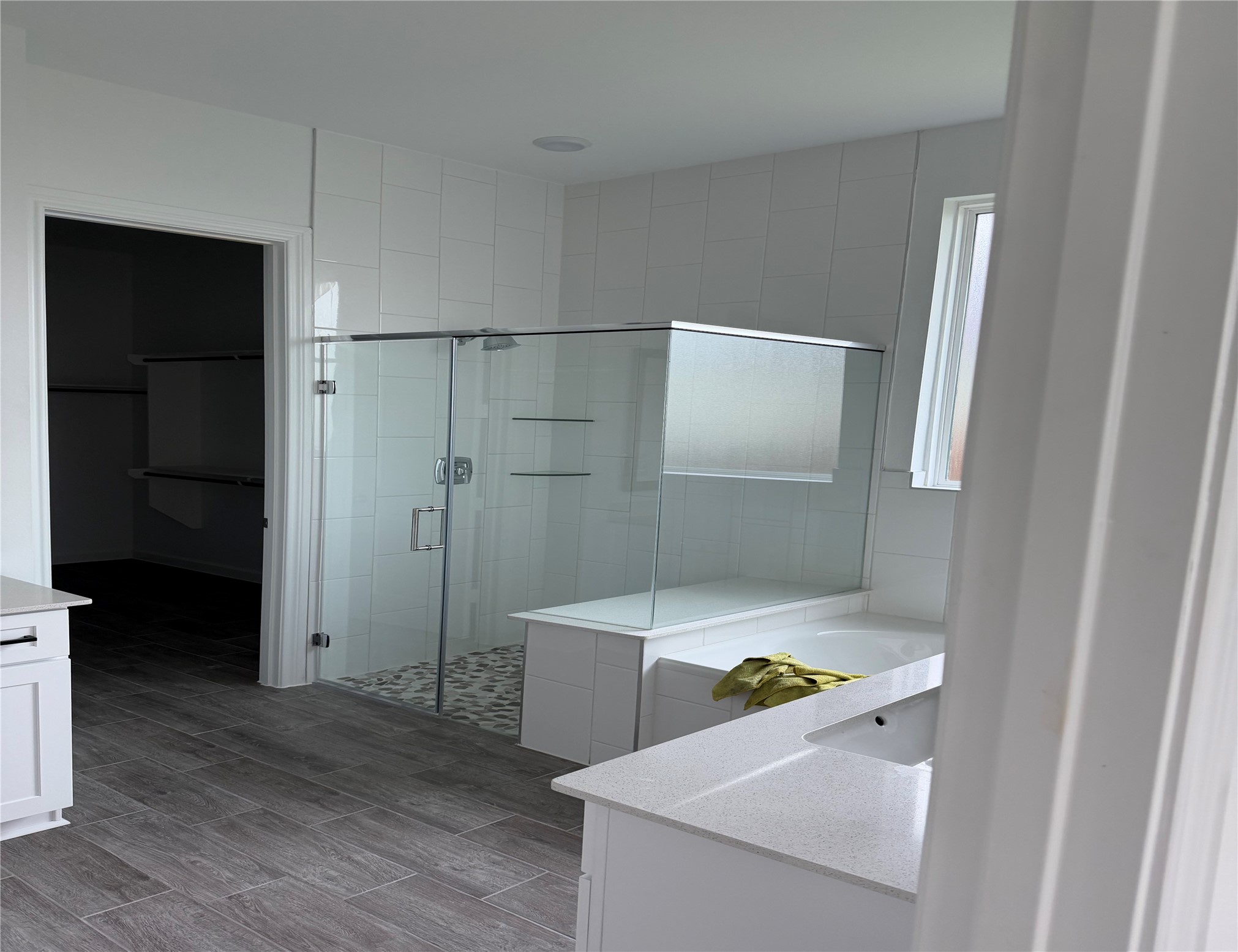 25318 Loch Doon Drive Property Photo 13