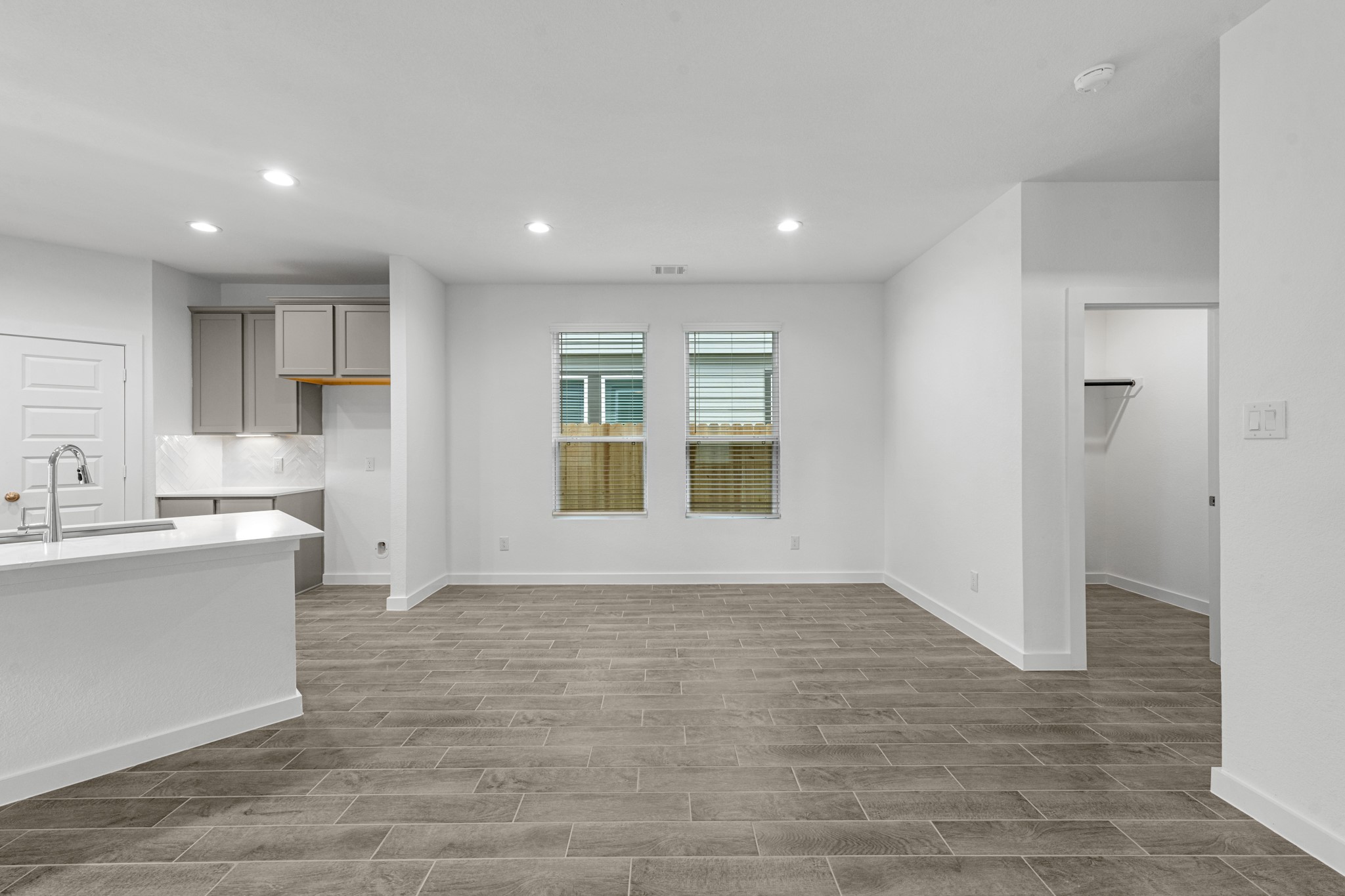 6415 Old Cypress Landing Lane Property Photo 4