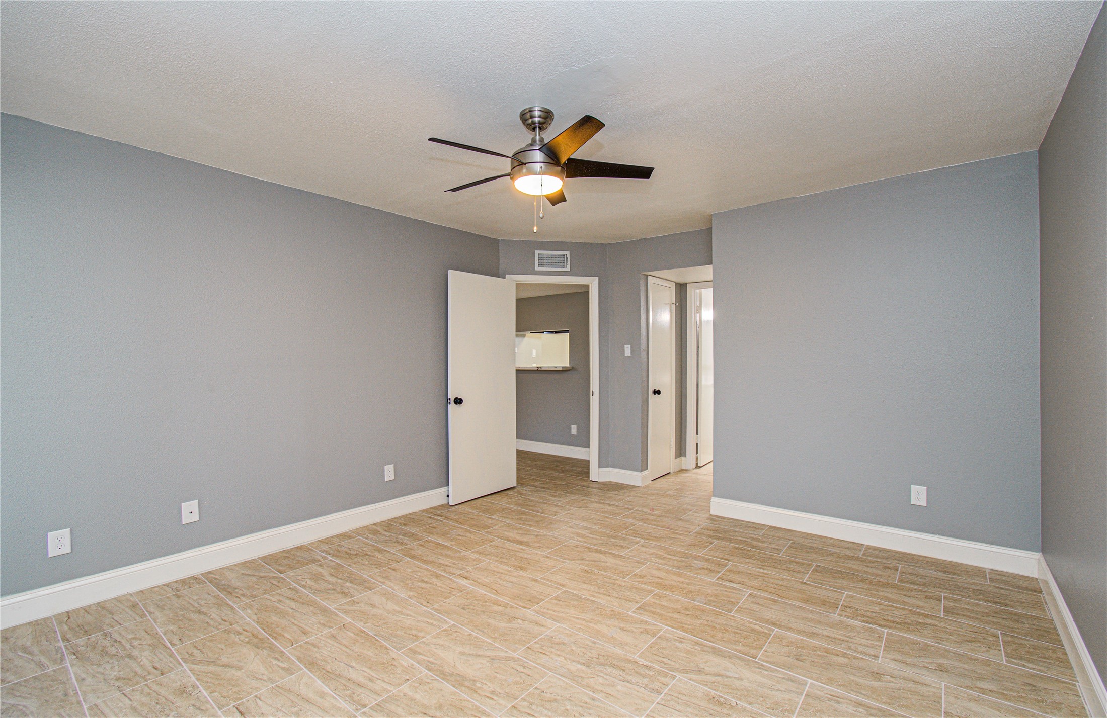 8421 Hearth Drive 31 Property Photo 12