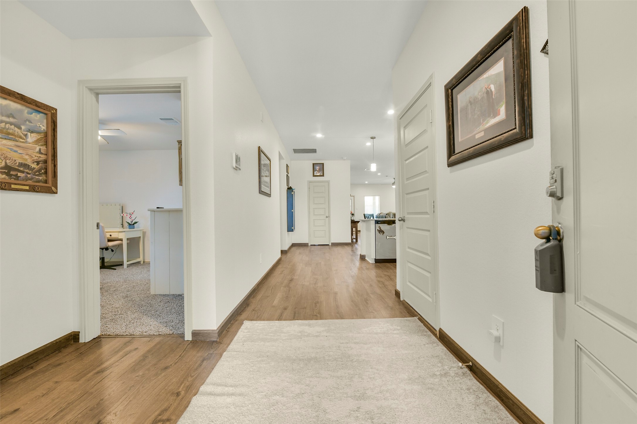 9621 Wall Street Property Photo 4