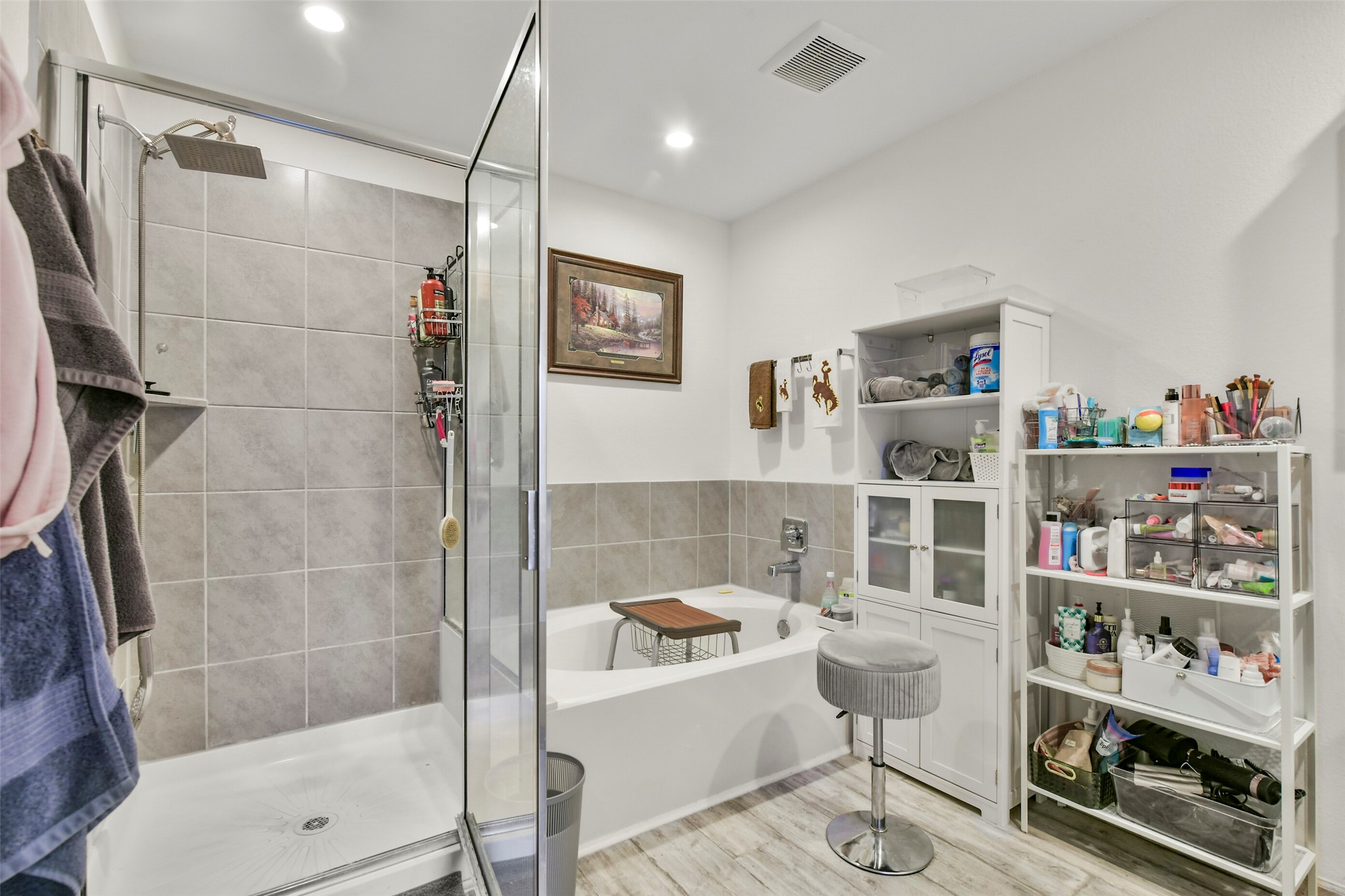 9621 Wall Street Property Photo 14