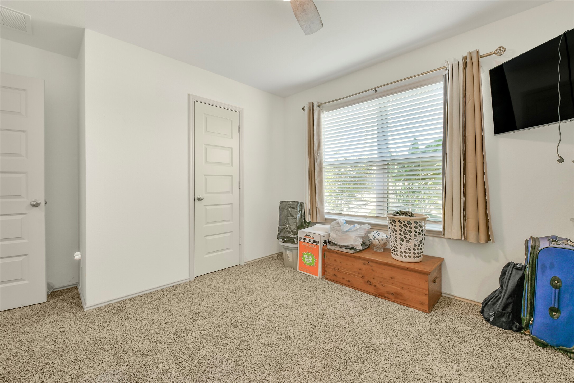9621 Wall Street Property Photo 23