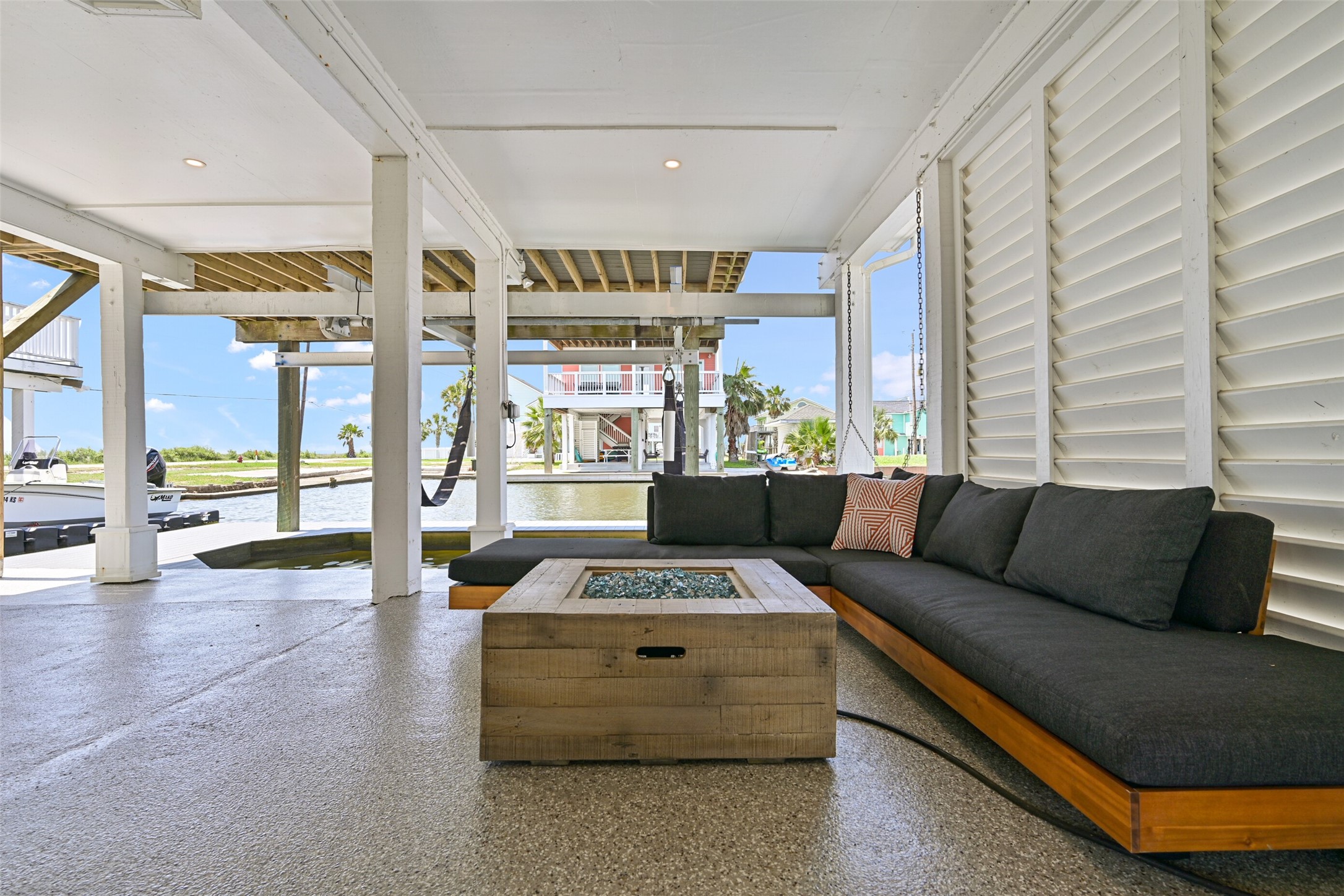 16716 Tahiti Way Property Photo 13