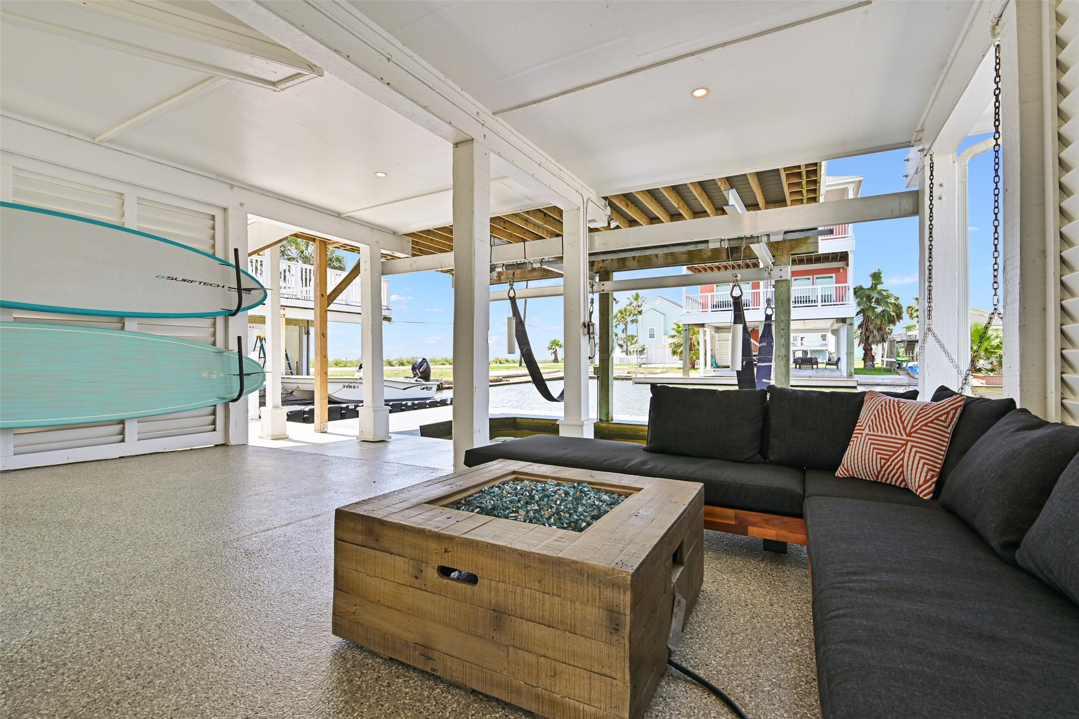 16716 Tahiti Way Property Photo 14