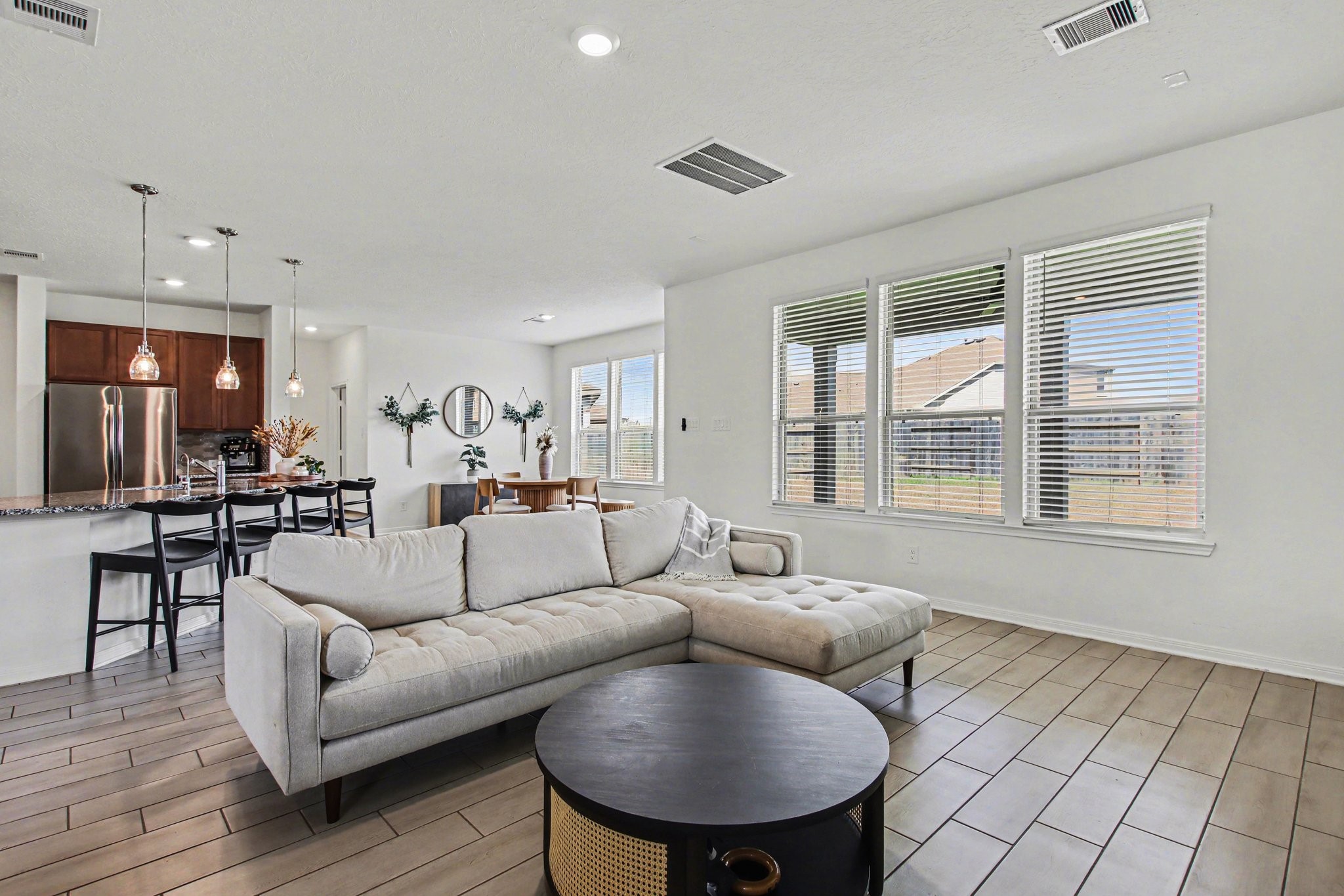 21202 Sunray Harbor Drive Property Photo 10