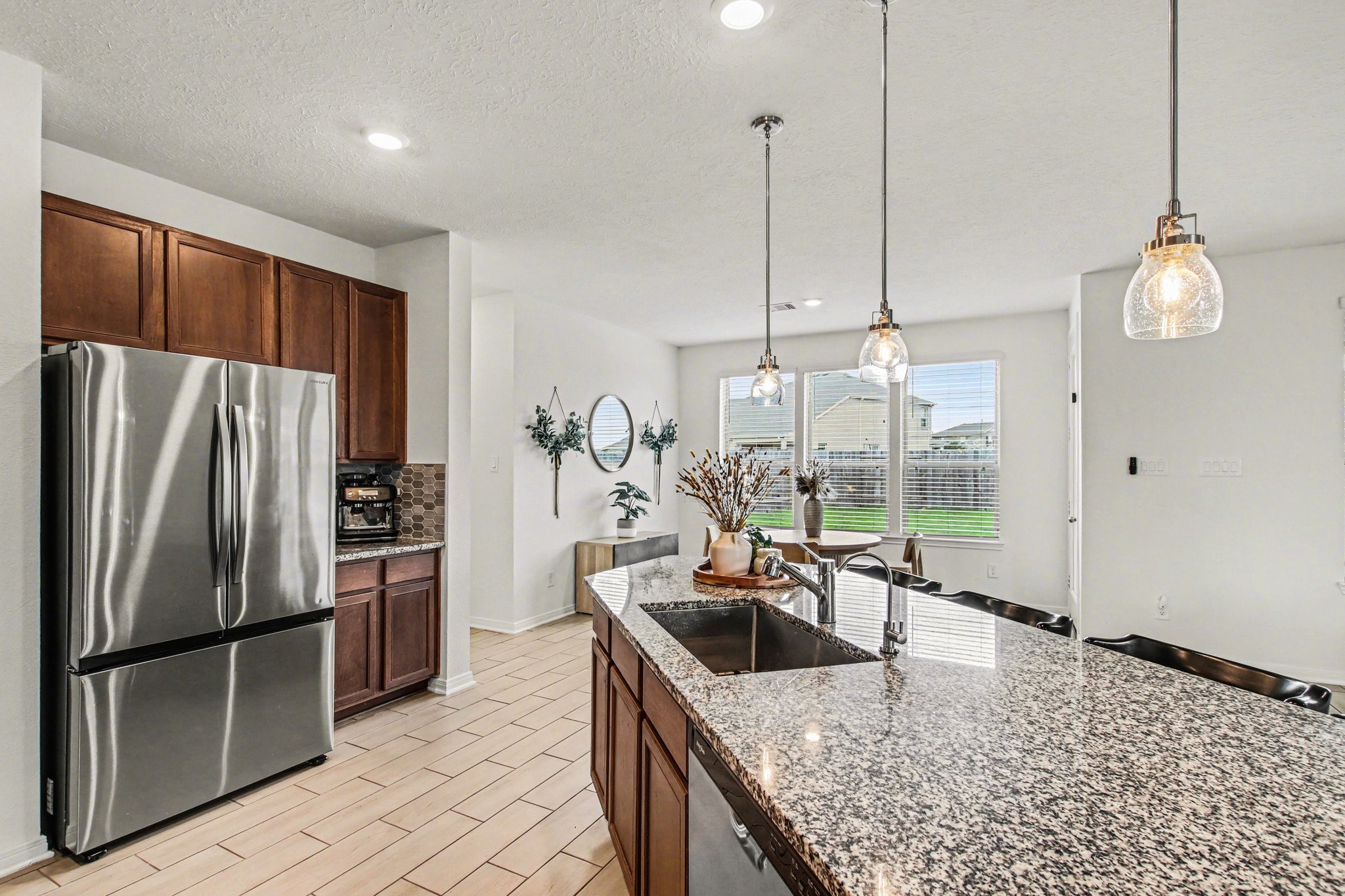 21202 Sunray Harbor Drive Property Photo 15