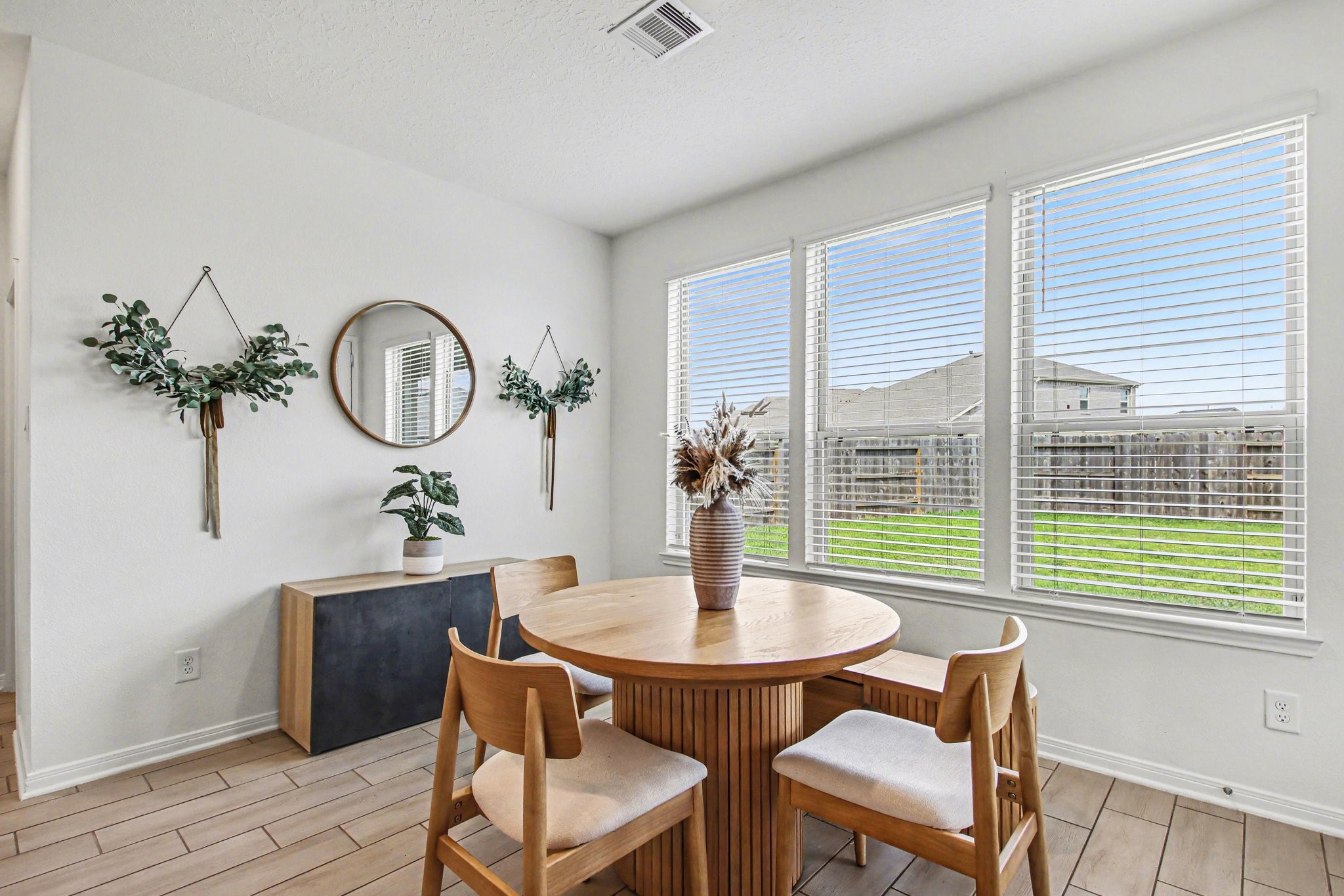 21202 Sunray Harbor Drive Property Photo 18