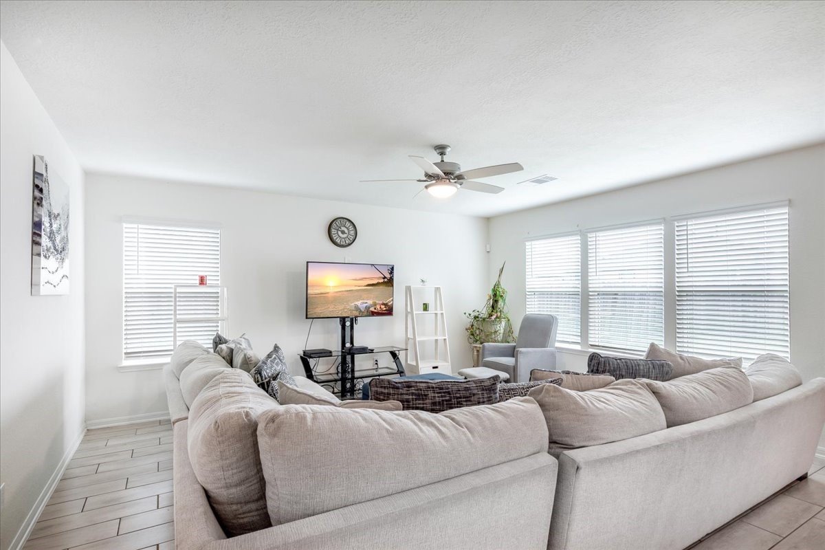 10405 Mount Winchell Drive Property Photo 17