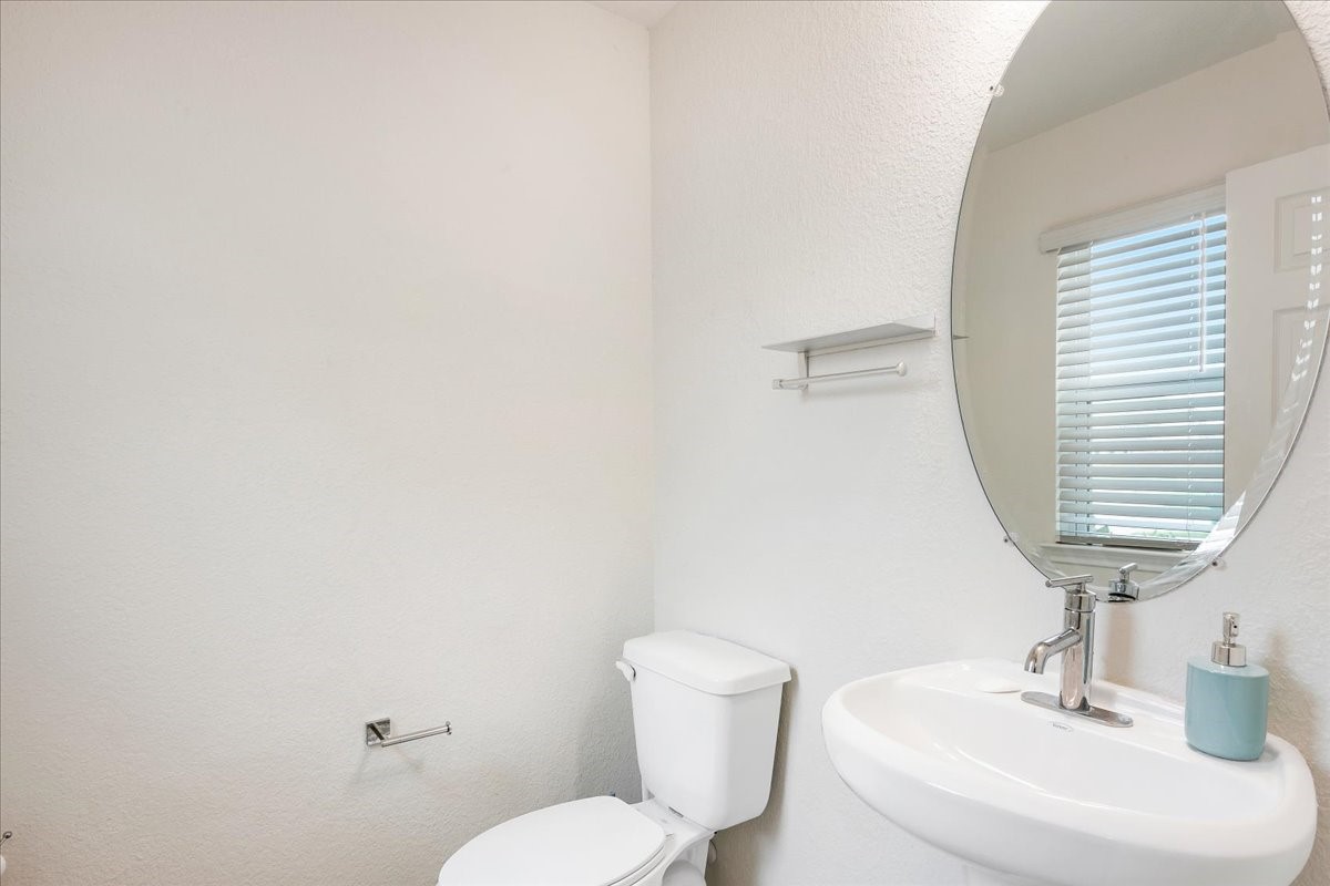 10405 Mount Winchell Drive Property Photo 32
