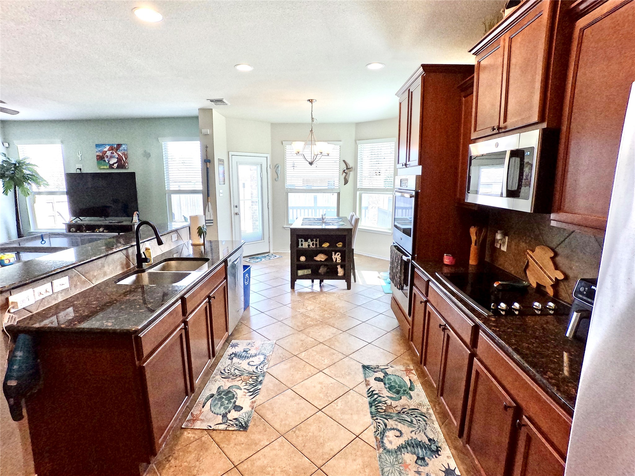 1139 Fawn Lily Drive Property Photo 3