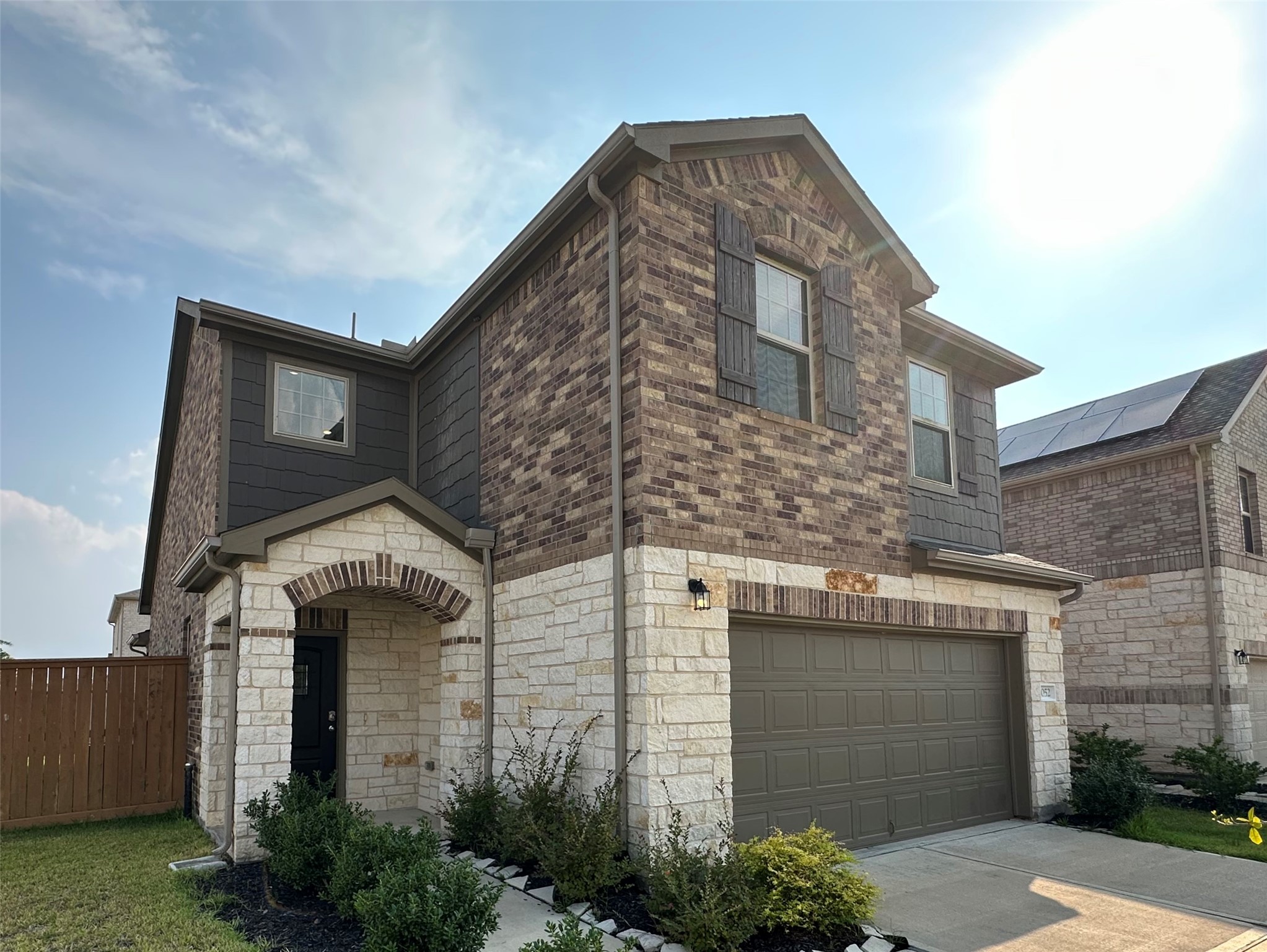 1052 Laguna Cove Drive Property Photo 1