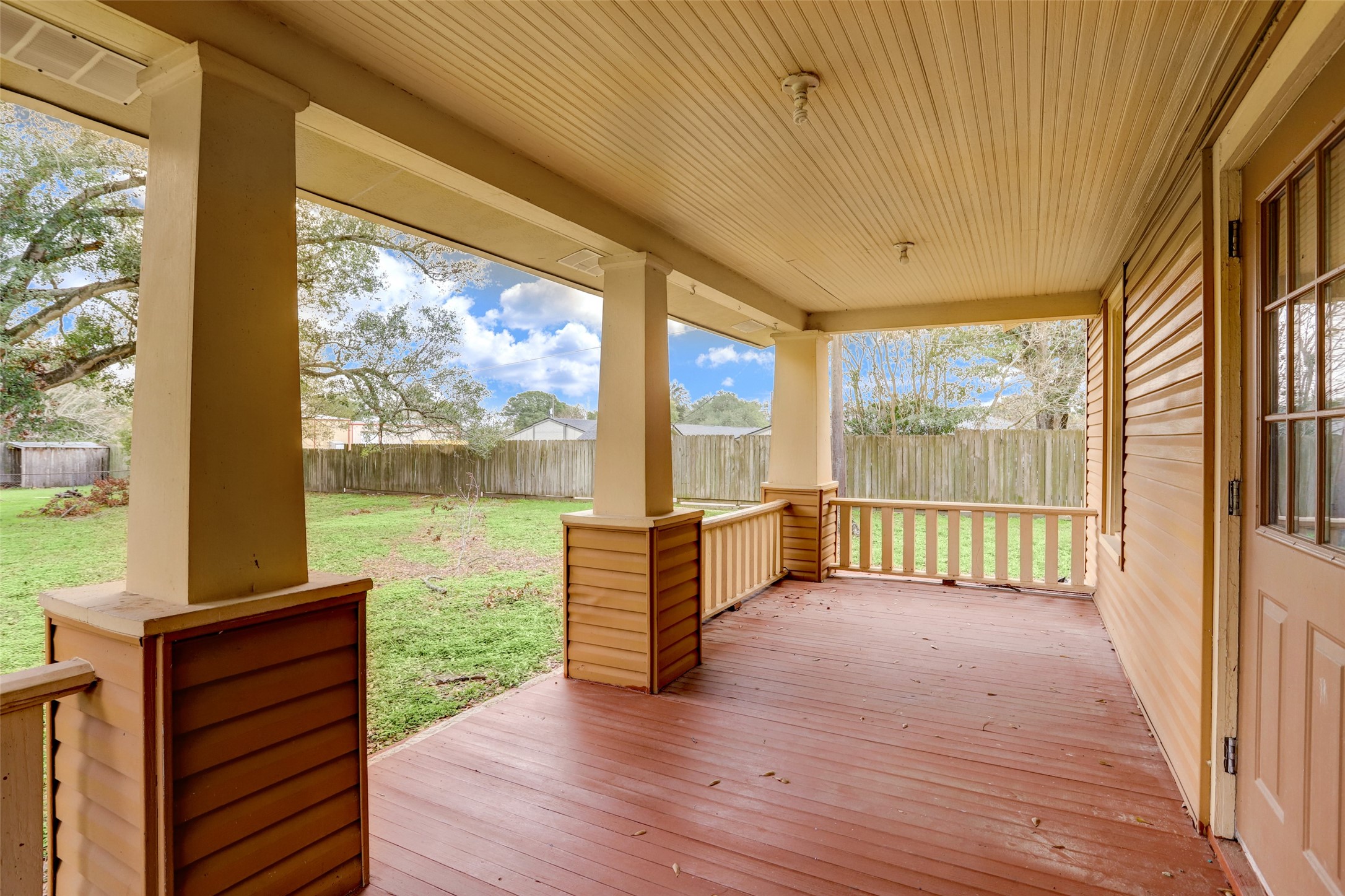 1207 N Meyer Street Property Photo 2