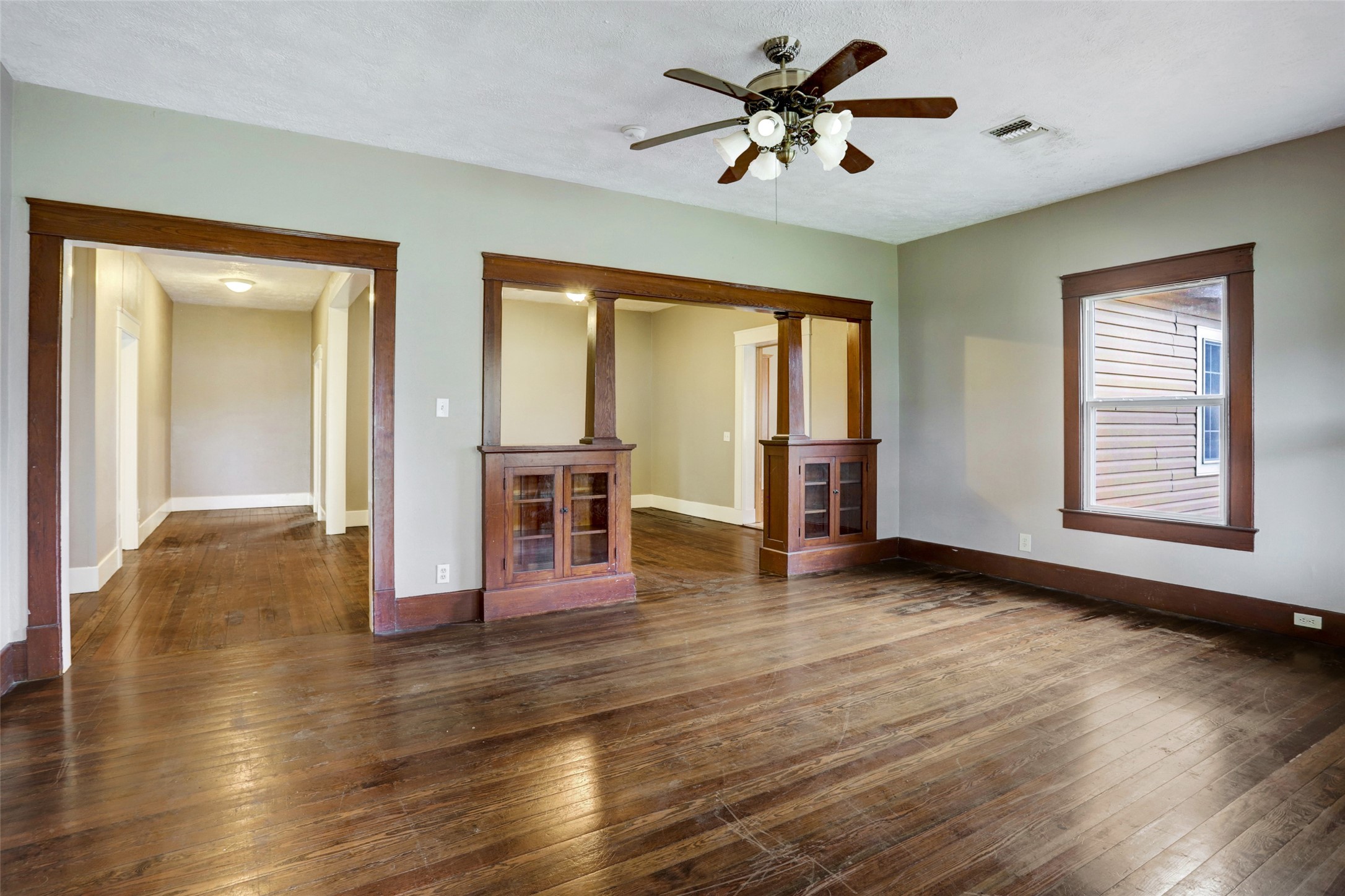 1207 N Meyer Street Property Photo 3