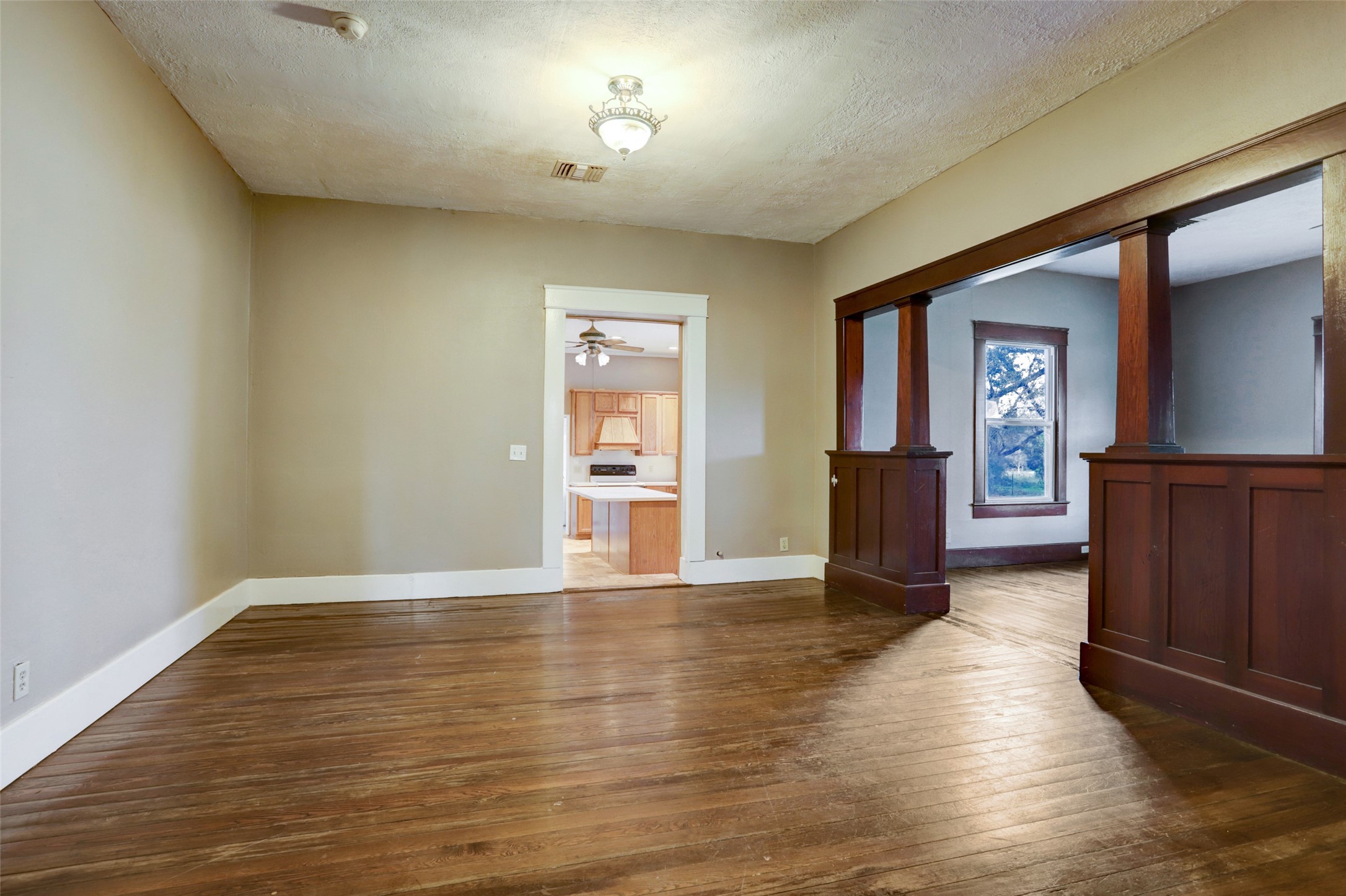 1207 N Meyer Street Property Photo 4
