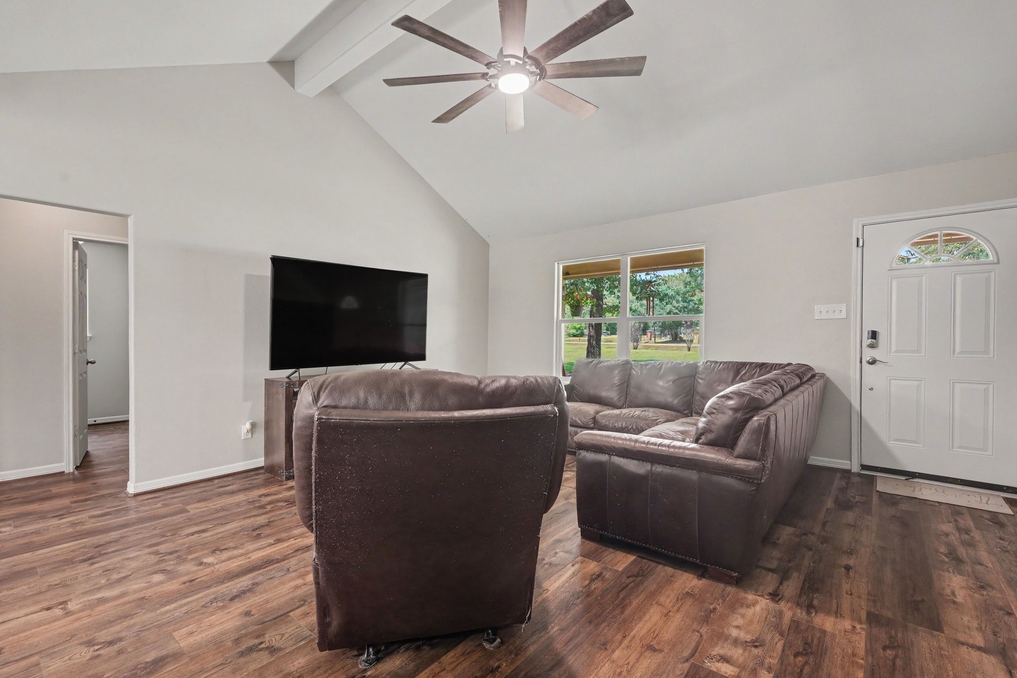 26023 Rolling Forest Lane Property Photo 3