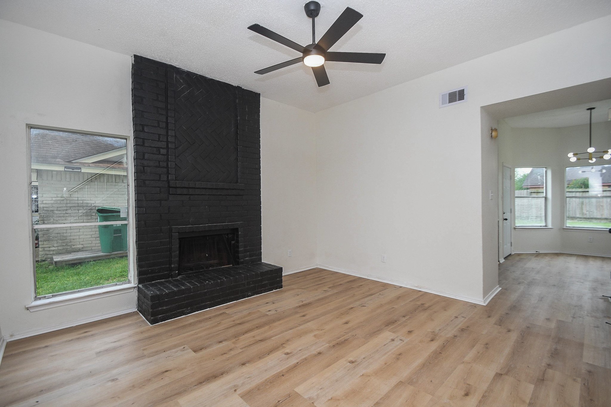 3435 Overcross Drive Property Photo 5