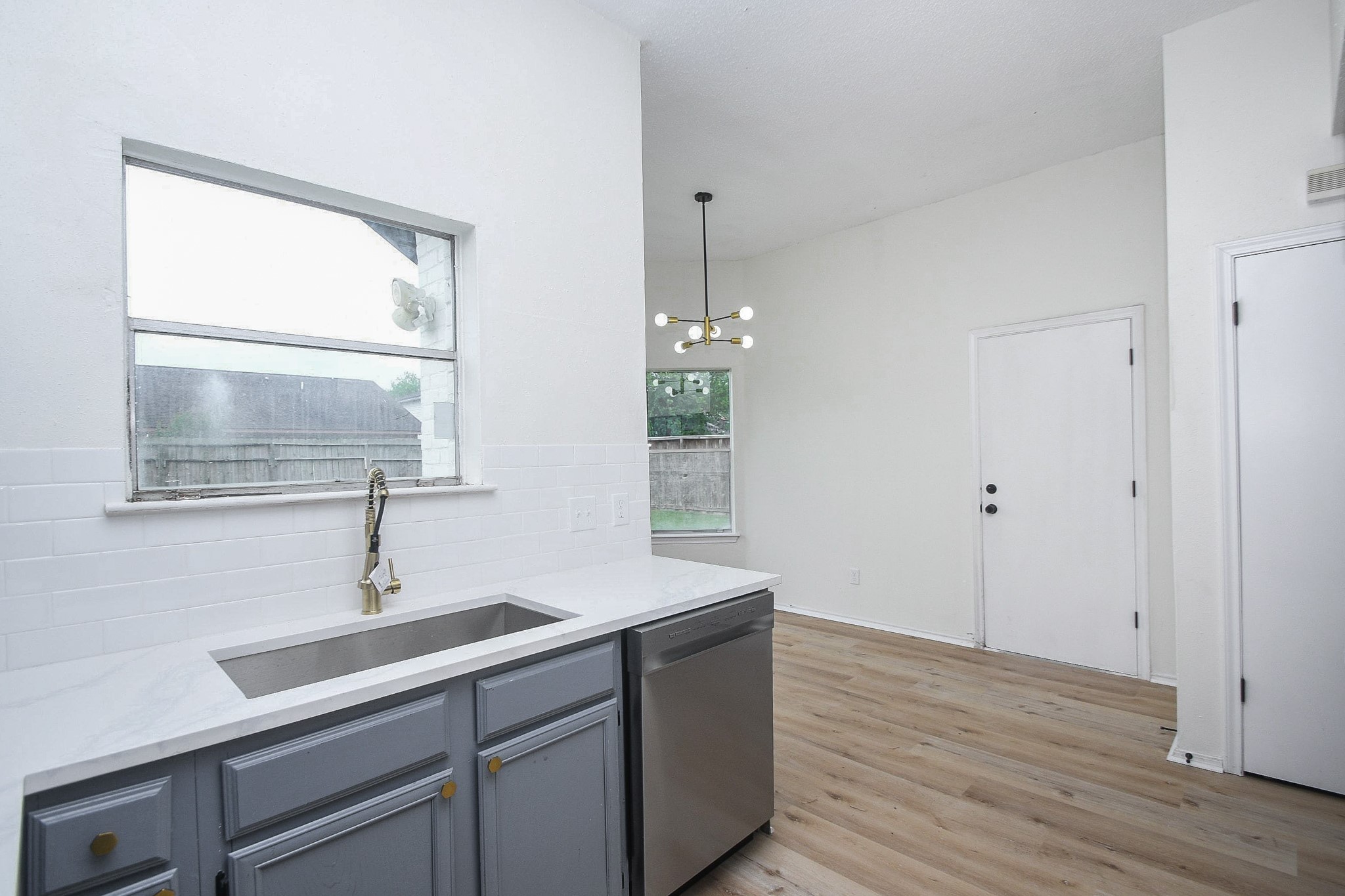 3435 Overcross Drive Property Photo 9