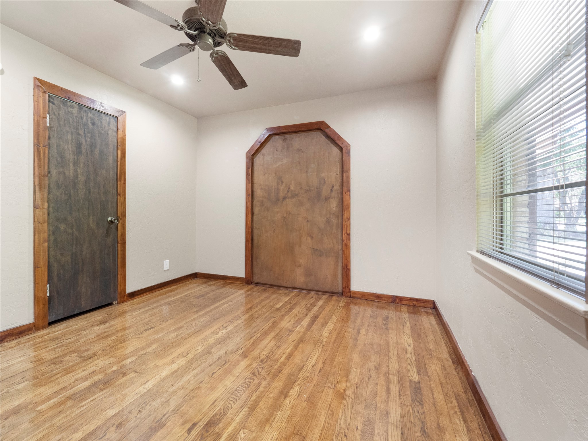9607 Carousel Lane Property Photo 15