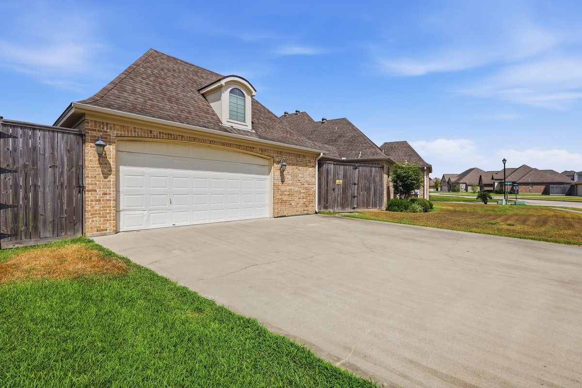 420 River Birch Drive Property Photo 4
