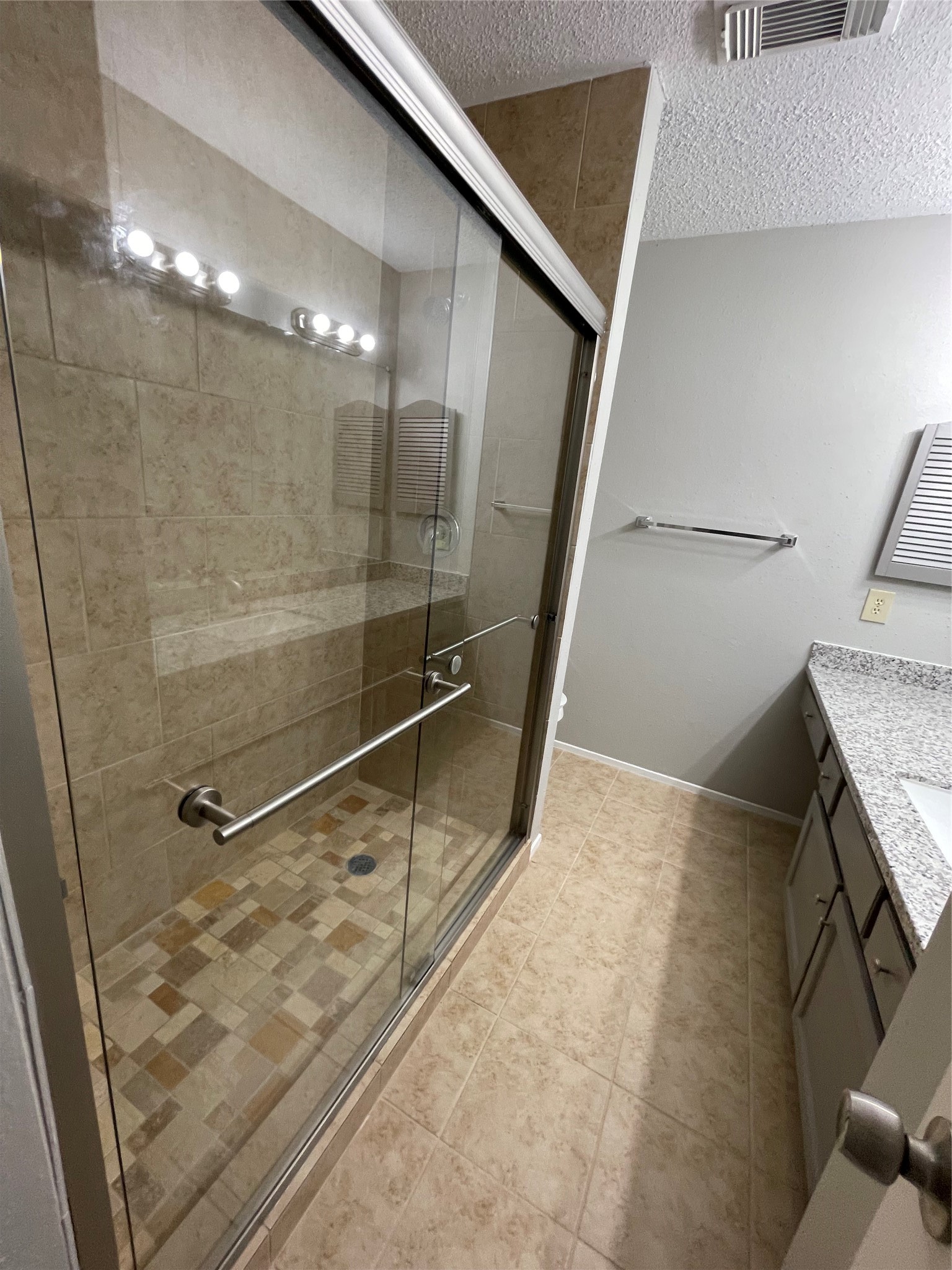 15627 Weldon Drive Property Photo 25