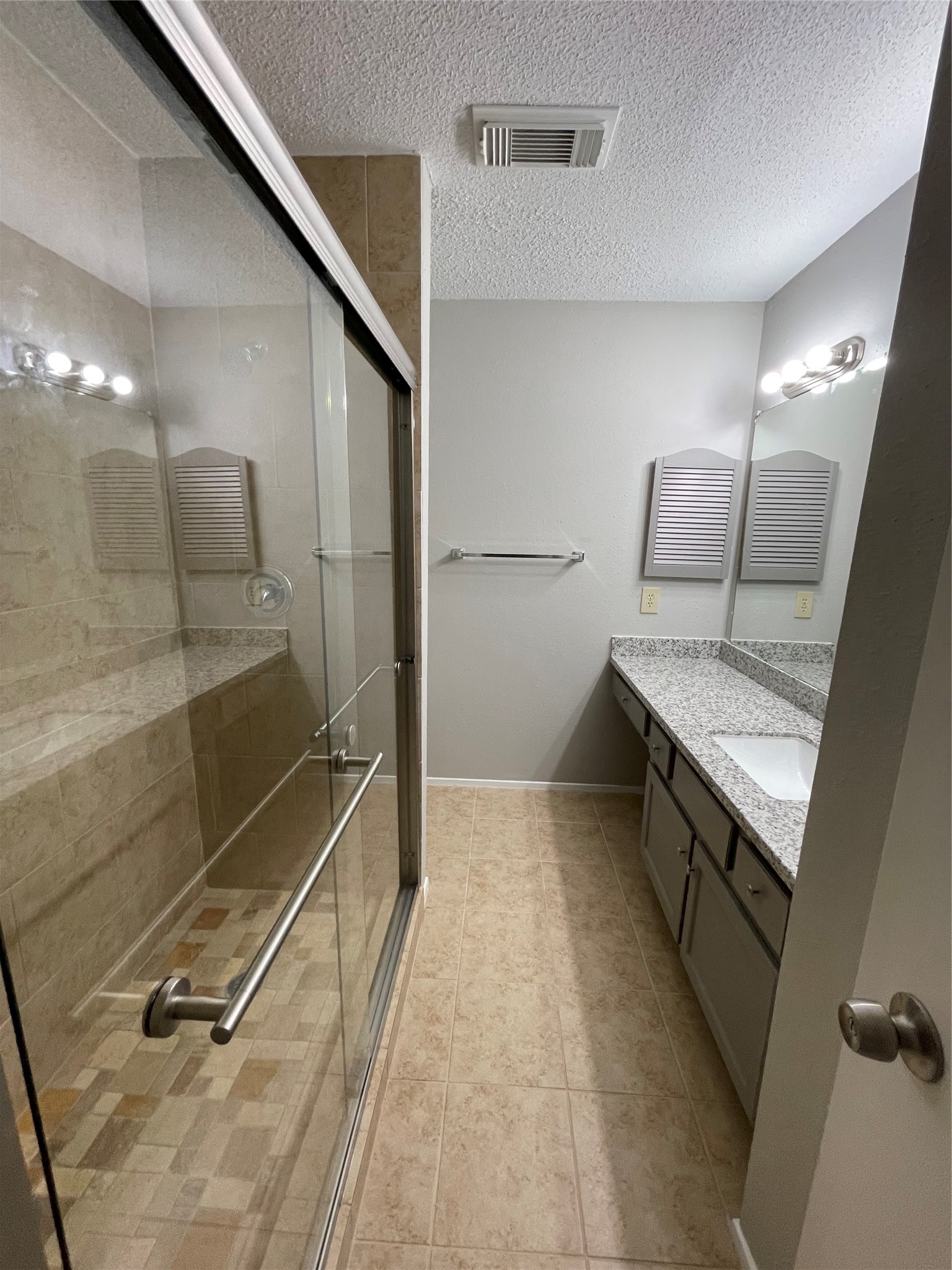 15627 Weldon Drive Property Photo 26