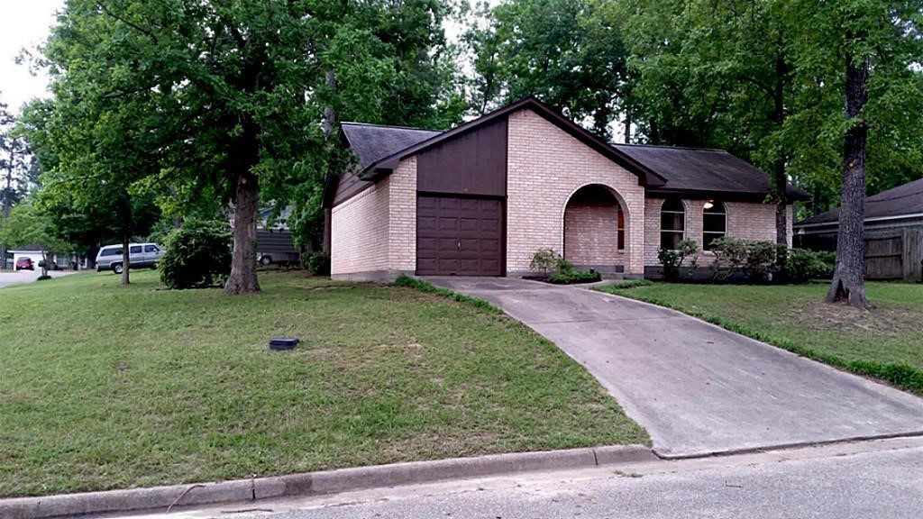 240 N Forest Drive Property Photo 2