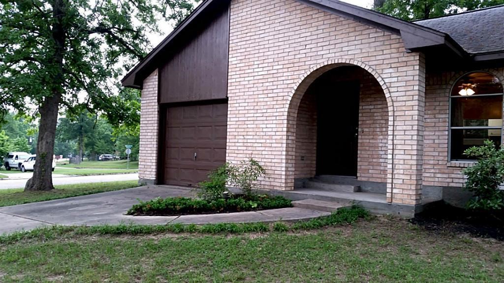 240 N Forest Drive Property Photo 4