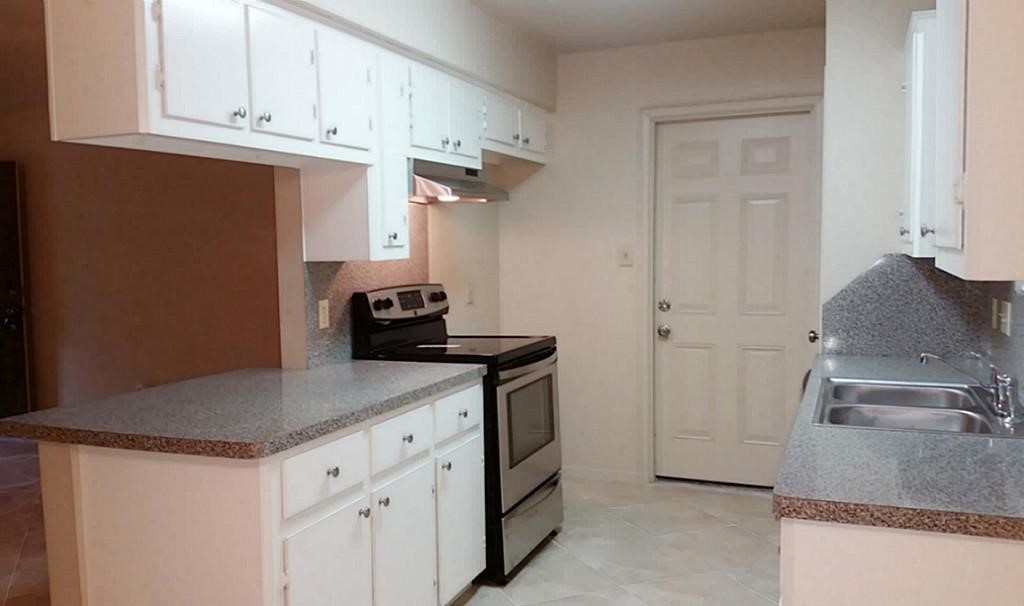 240 N Forest Drive Property Photo 13