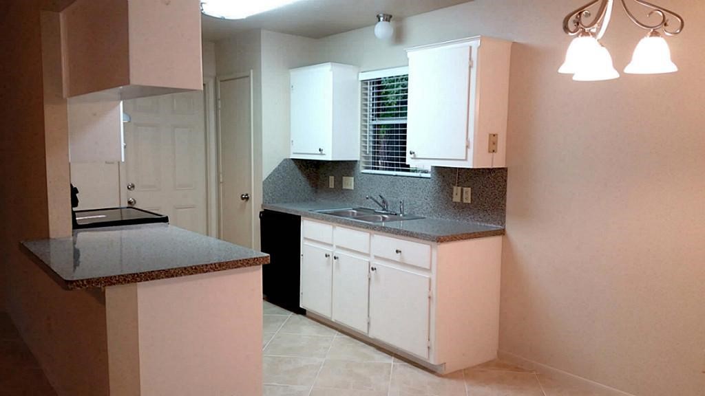 240 N Forest Drive Property Photo 17