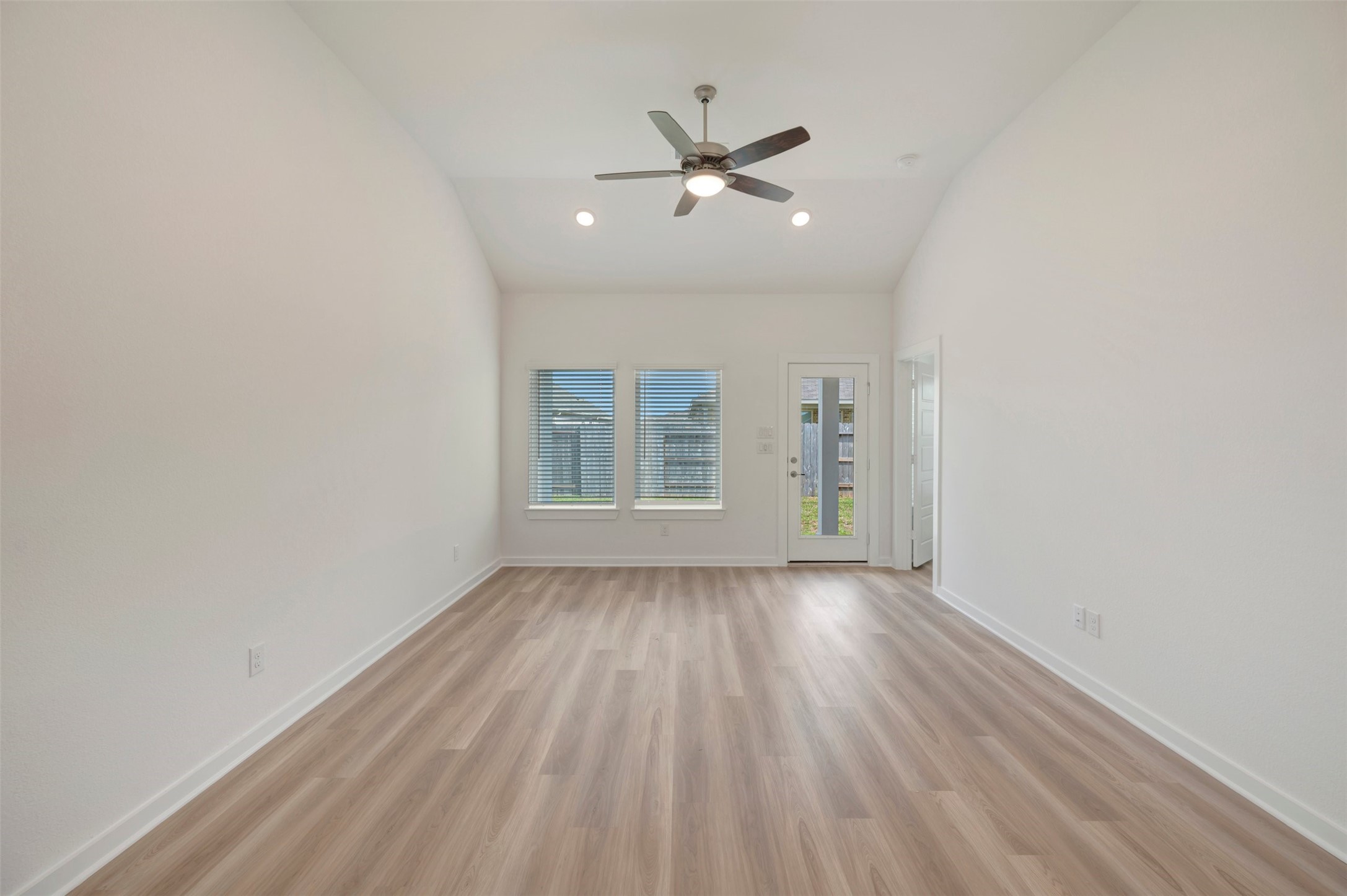 3403 Angus Farm Drive Property Photo 6