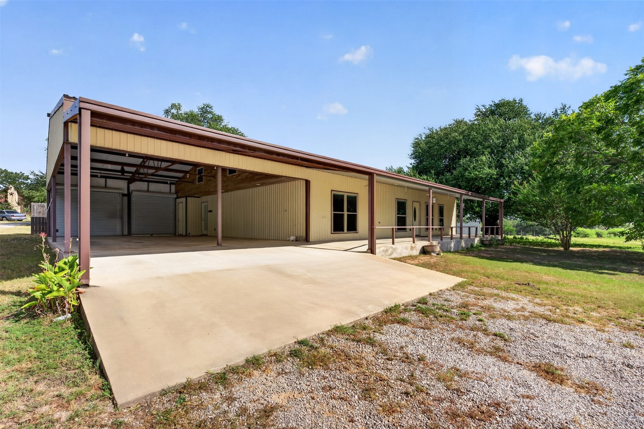 3961 Clay Creek Road Property Photo 1