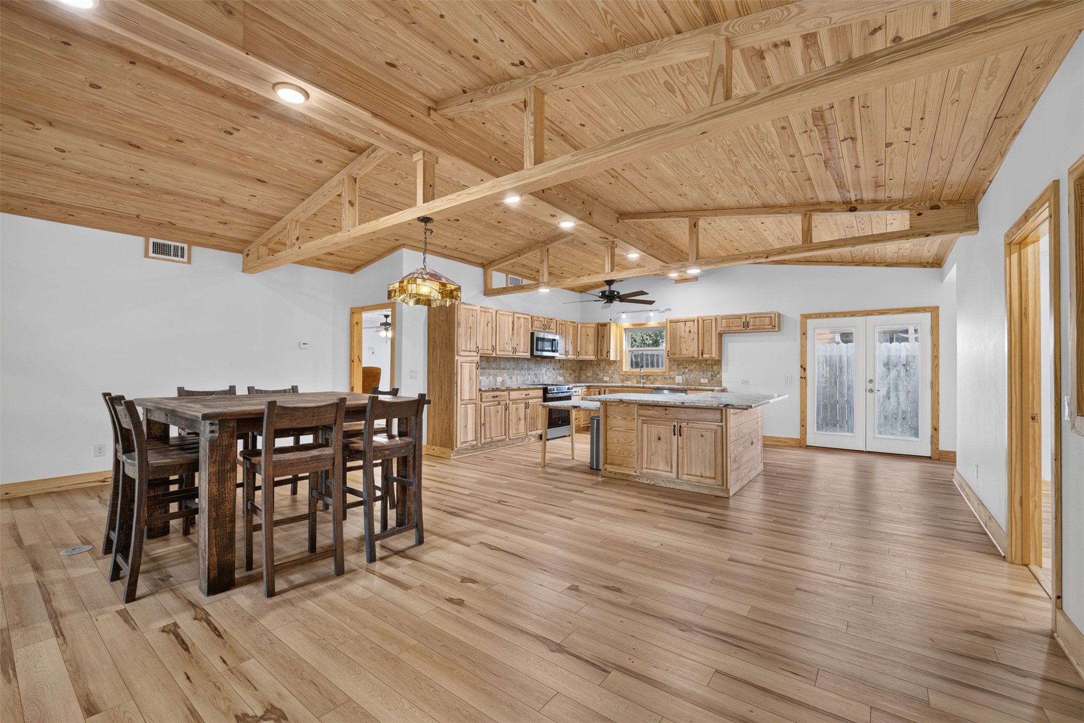 3961 Clay Creek Road Property Photo 8