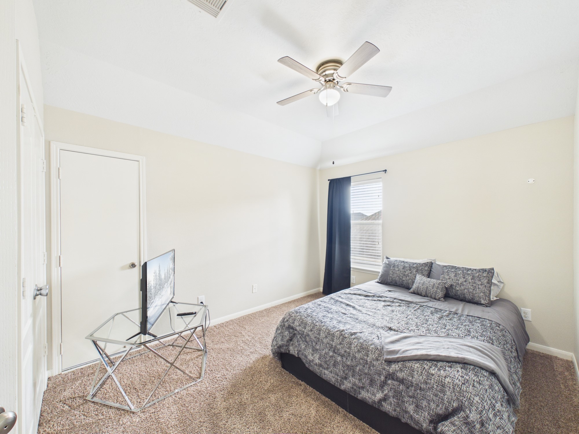 9426 Russeff Field Lane Property Photo 43