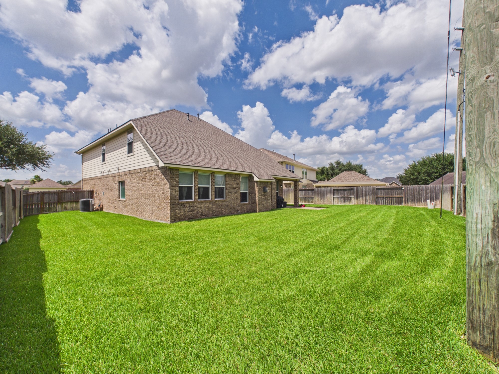 9426 Russeff Field Lane Property Photo 46