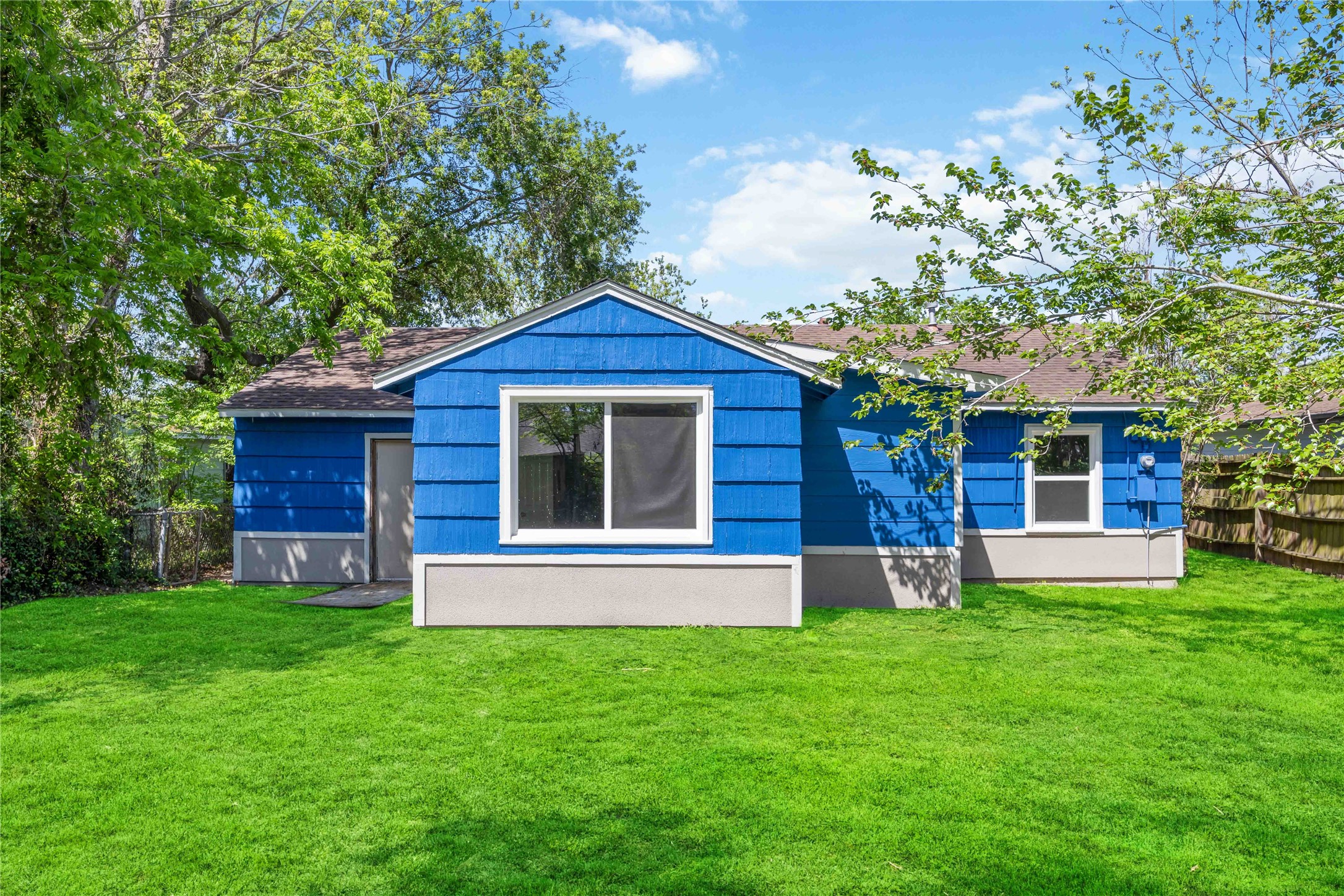 5206 Willow Glen Drive Property Photo 16