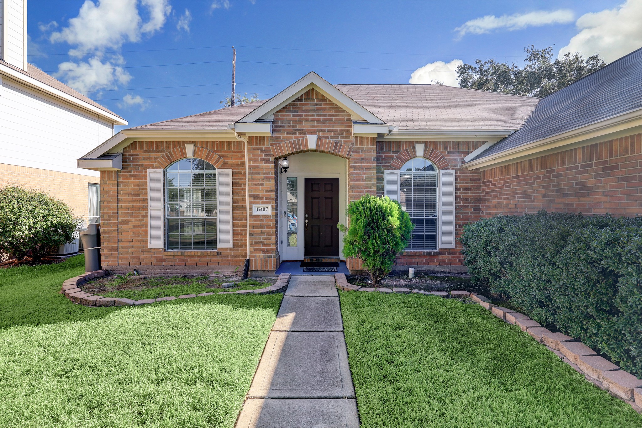 17407 Winfield Square Property Photo 1
