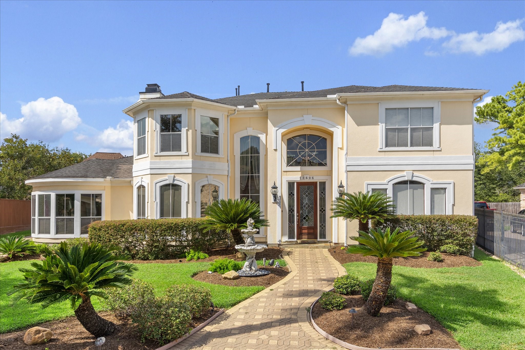 13606 Starlight Harbour Court Property Photo 1